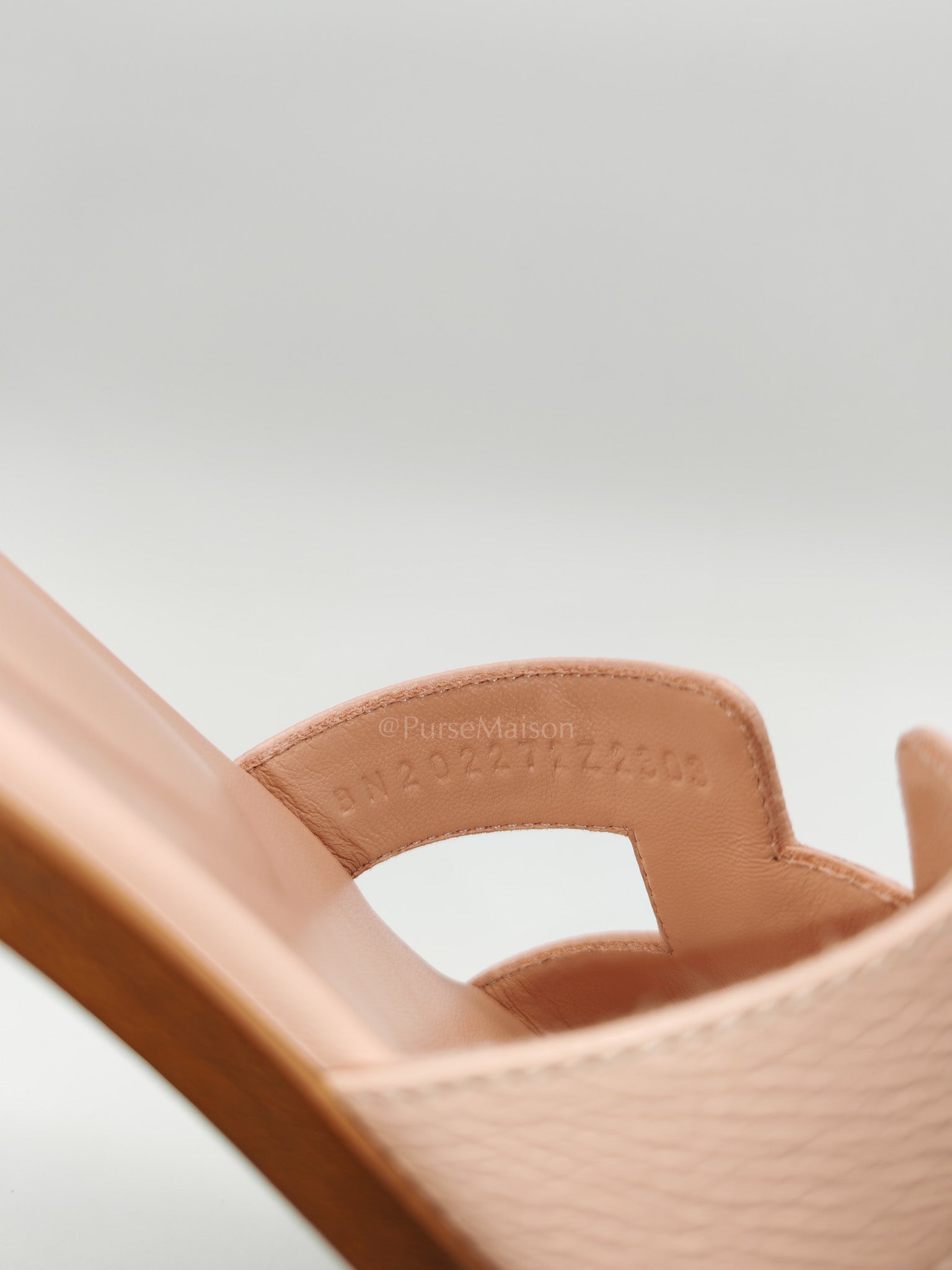 Oran Sandals in Rose Pale Epsom Leather Size 37 EU (23.5 cm)
