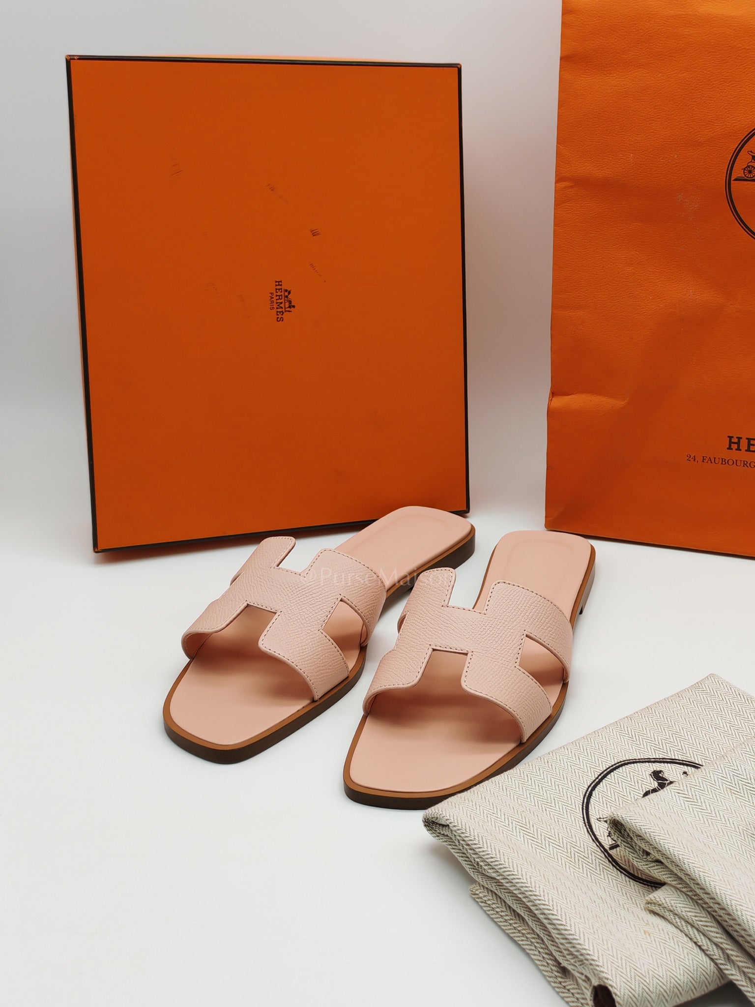 Oran Sandals in Rose Pale Epsom Leather Size 37 EU (23.5 cm)