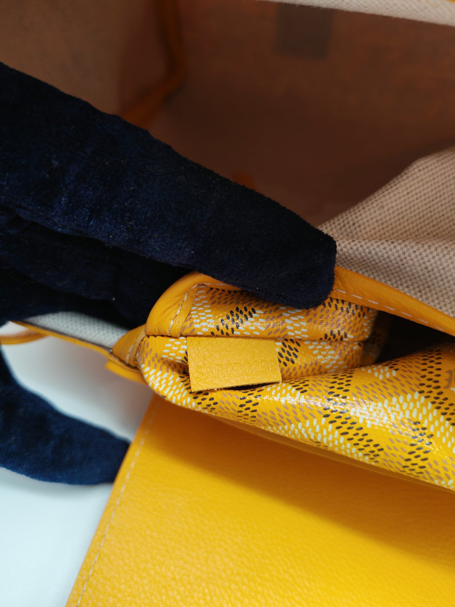 Rouette PM Jaune in Goyardine Canvas Tote Bag | Purse Maison Luxury Bags Shop