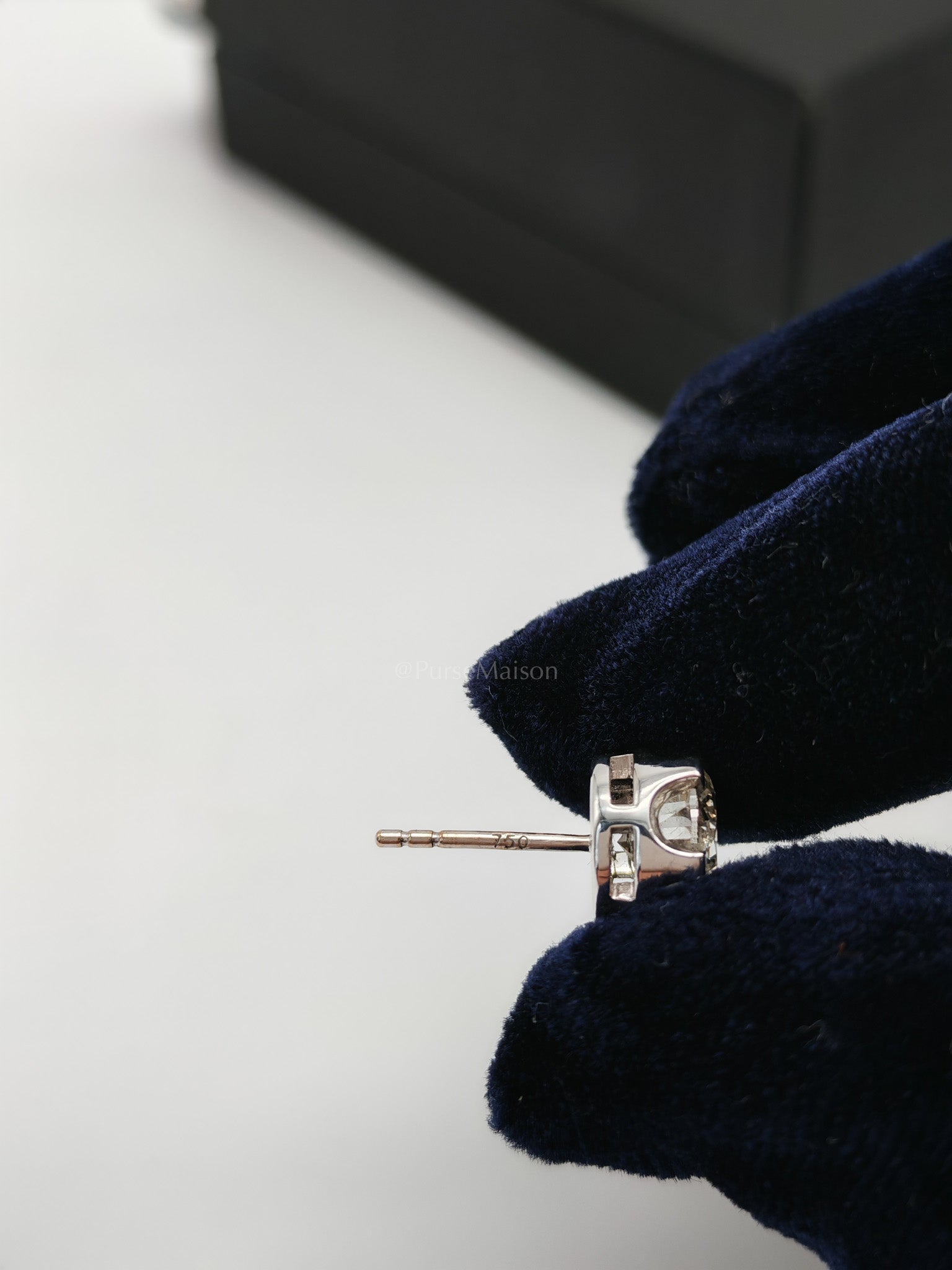 Round Brilliant Cut 2.00 Carat Natural Diamond 18K White Gold Earrings | Purse Maison Luxury Bags Shop