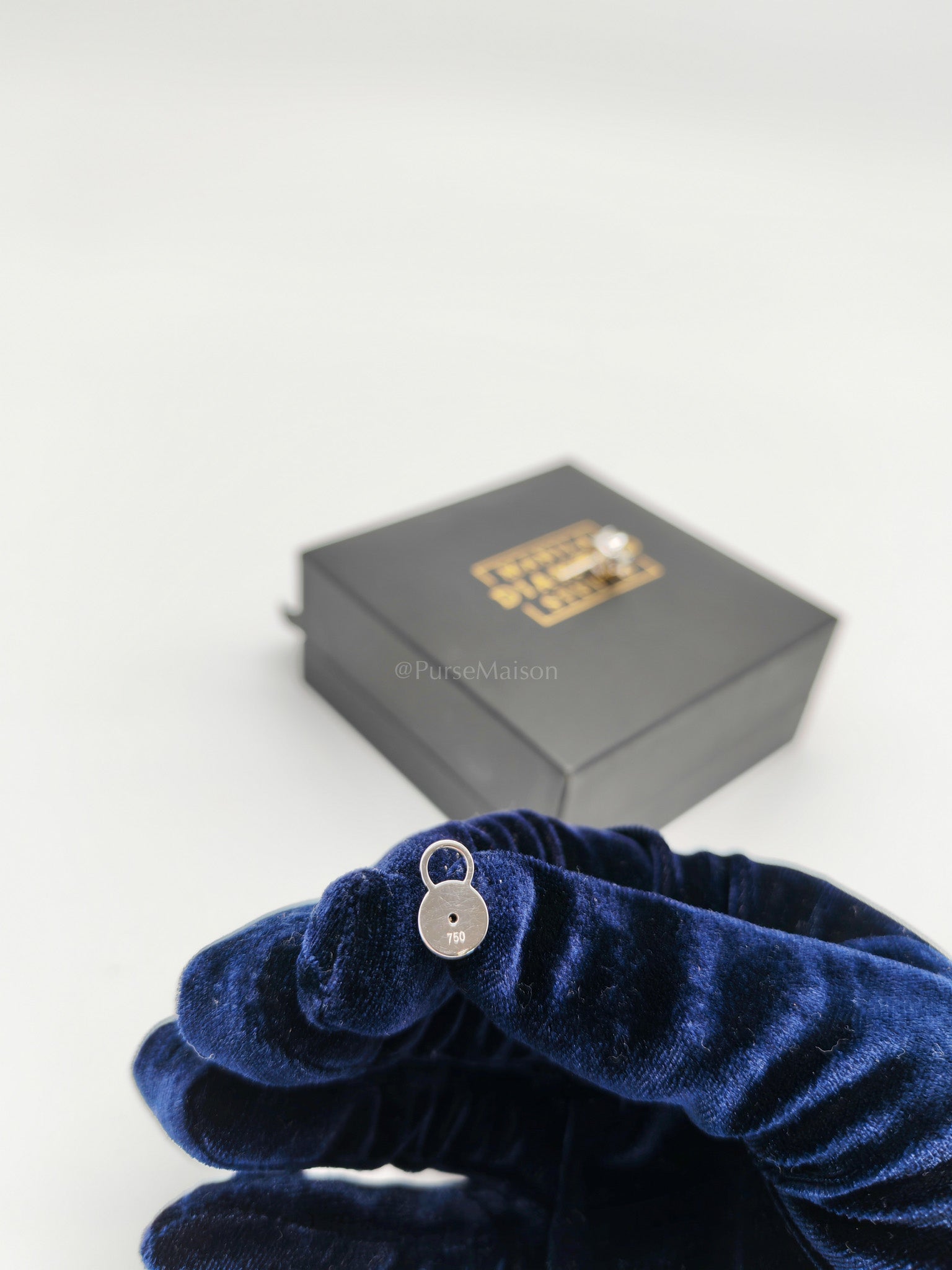 Round Brilliant Cut 2.00 Carat Natural Diamond 18K White Gold Earrings | Purse Maison Luxury Bags Shop