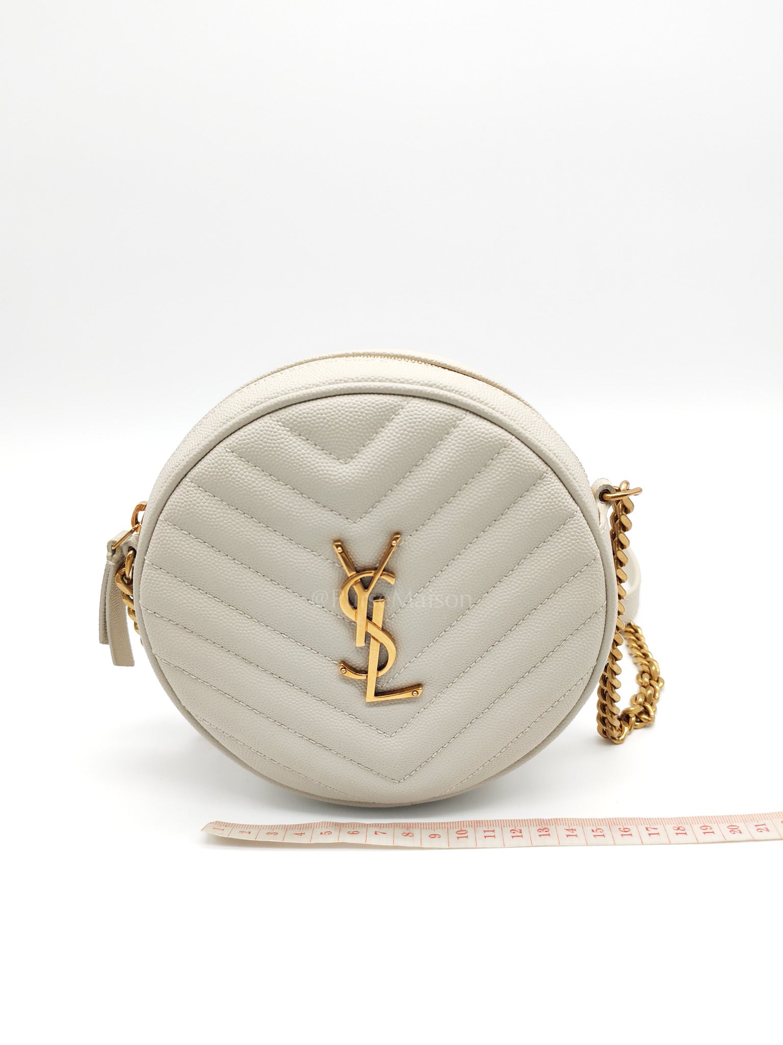 Matelasse Ivory in Chevron Quilted Grain de Poudre Round Camera Bag