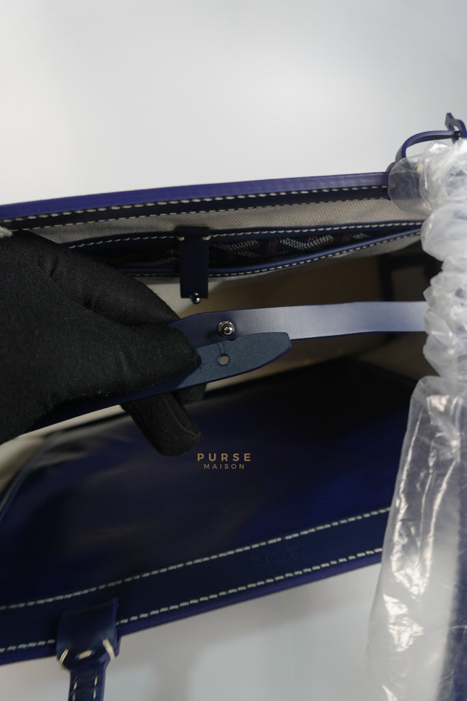 Sac Bellechasse Biaude PM in Navy Blue | Purse Maison Luxury Bags Shop