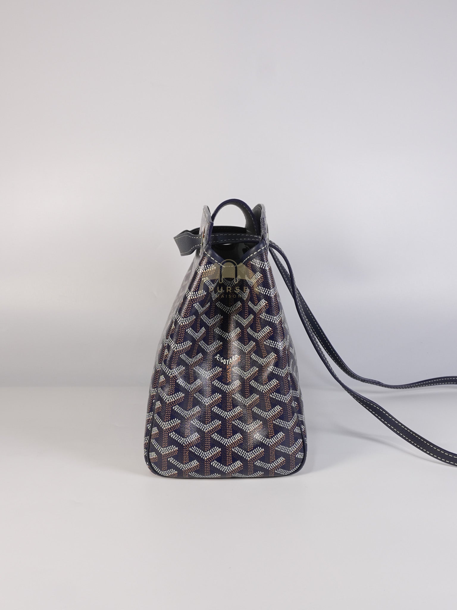 Sac Rouette PM in Navy Blue/ Bleu Marine Goyardine Canvas | Purse Maison Luxury Bags Shop