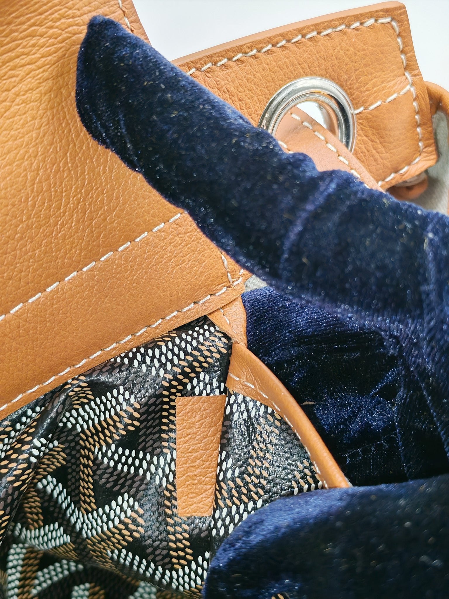 Sac Rouette Souple PM in Noir Et Naturel Goyardine Canvas Tote Bag | Purse Maison Luxury Bags Shop