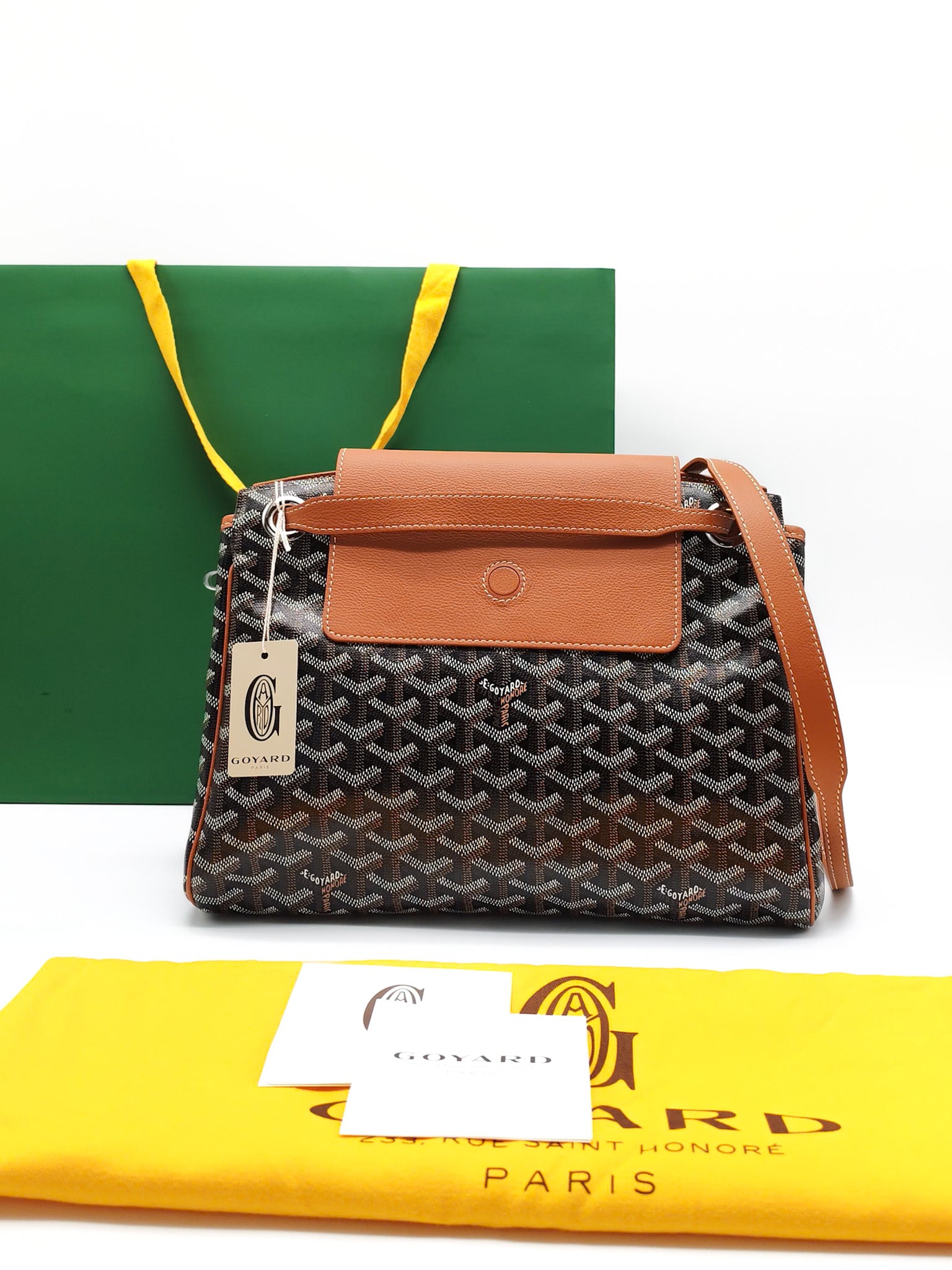 Sac Rouette Souple PM in Noir Et Naturel Goyardine Canvas Tote Bag | Purse Maison Luxury Bags Shop