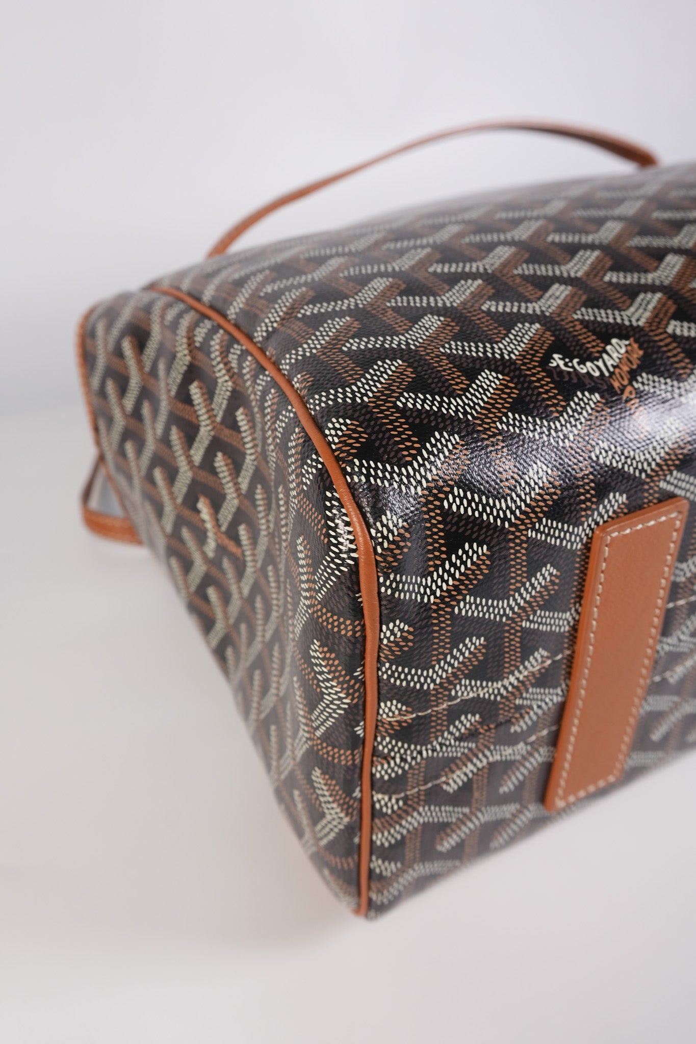 Sac Rouette Souple PM in Noir Et Naturel/Tan | Purse Maison Luxury Bags Shop