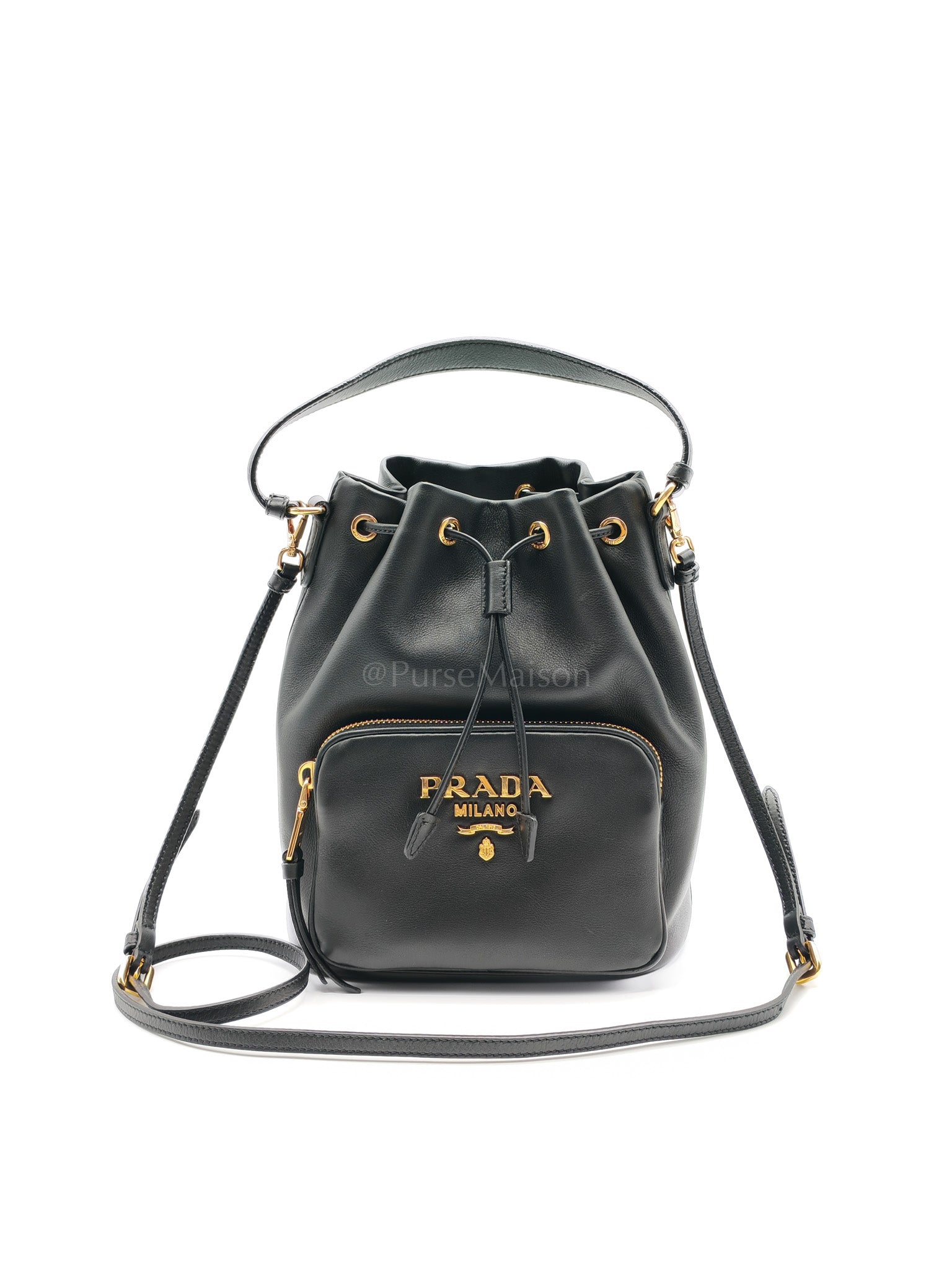 Sacchiello in Pelle Vitello Black Smoth Calfskin Leather Bucket Bag | Purse Maison Luxury Bags Shop