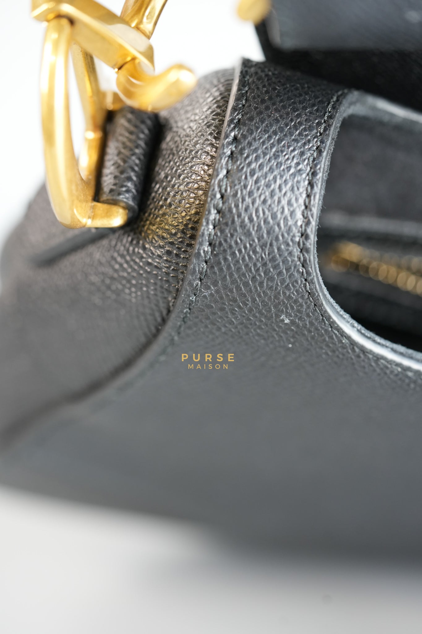 Saddle Medium in Black Grained Calfskin Leather and Gold Hardware | Purse Maison Luxury Bags Shop