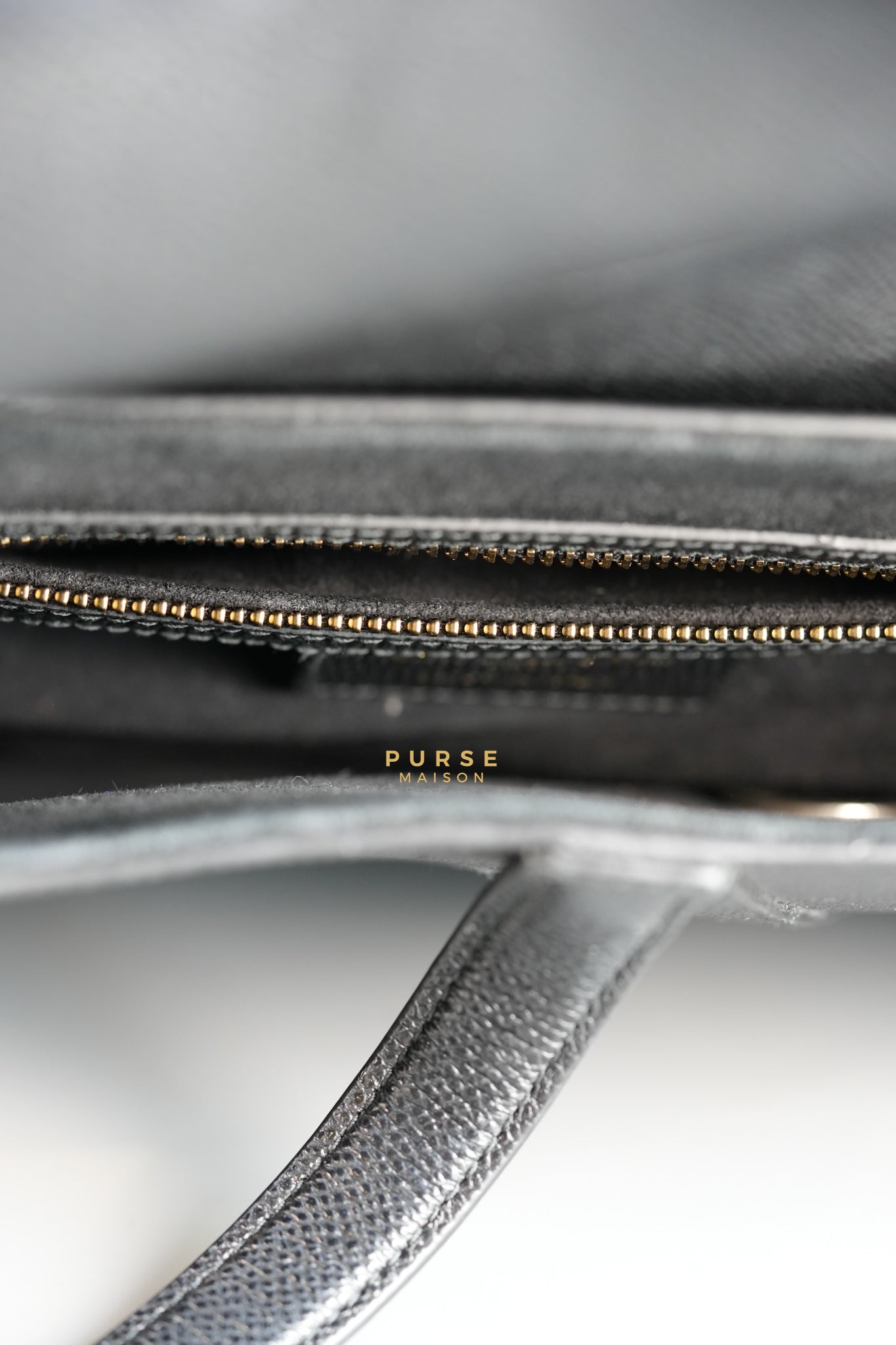 Saddle Medium in Black Grained Calfskin Leather and Gold Hardware | Purse Maison Luxury Bags Shop