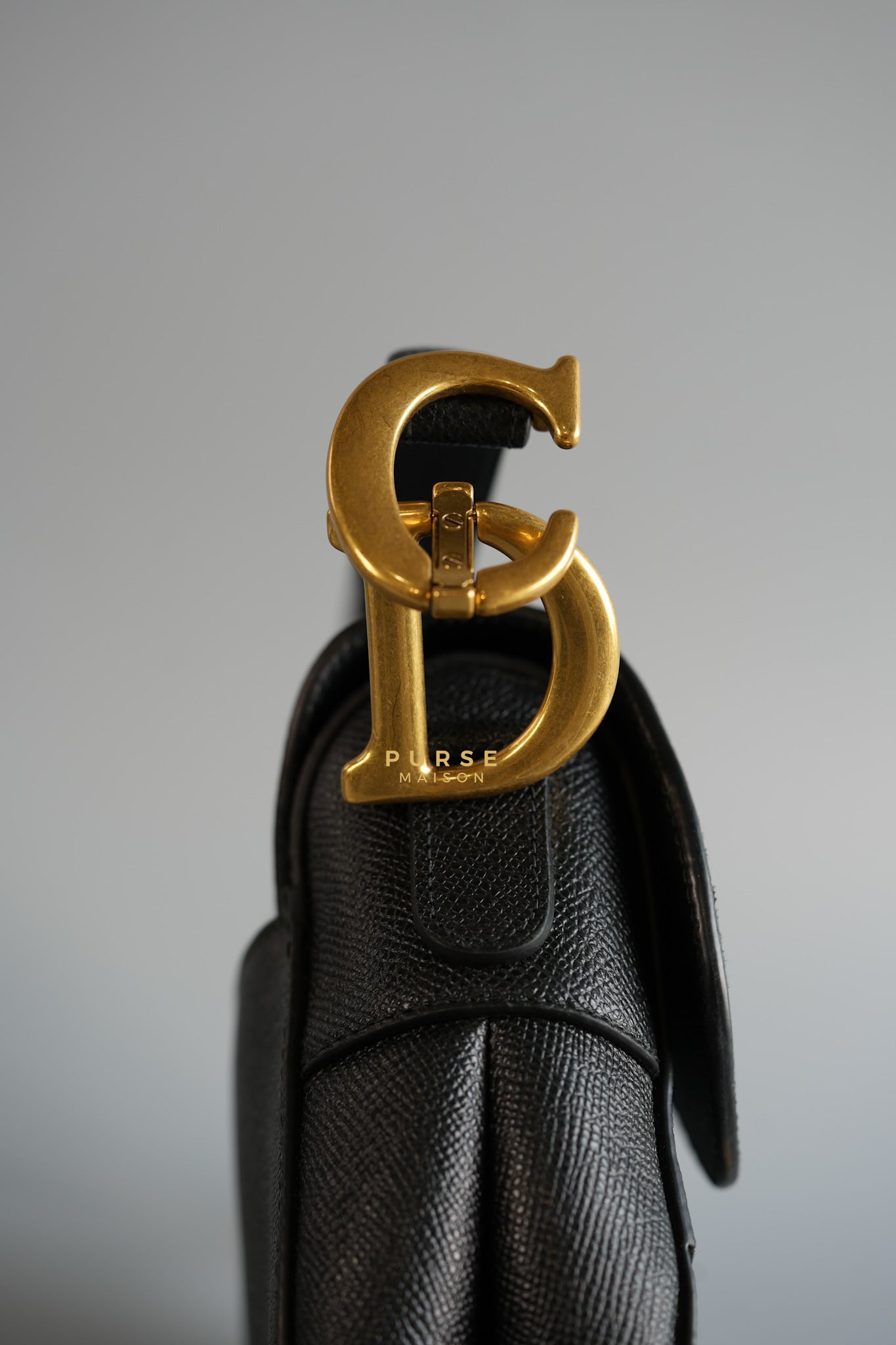 Saddle Medium in Black Grained Calfskin Leather and Gold Hardware | Purse Maison Luxury Bags Shop