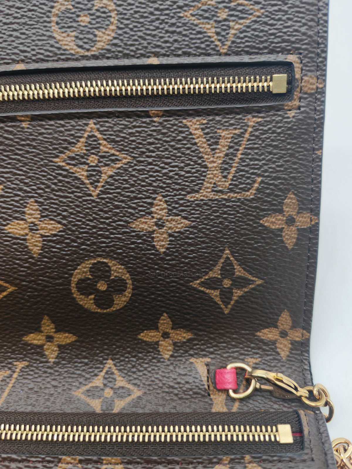 Louis Vuitton Summer Trunks Pochette Weekend Bag in Monogram Canvas and Gold Hardware (Datecode: UB1178)