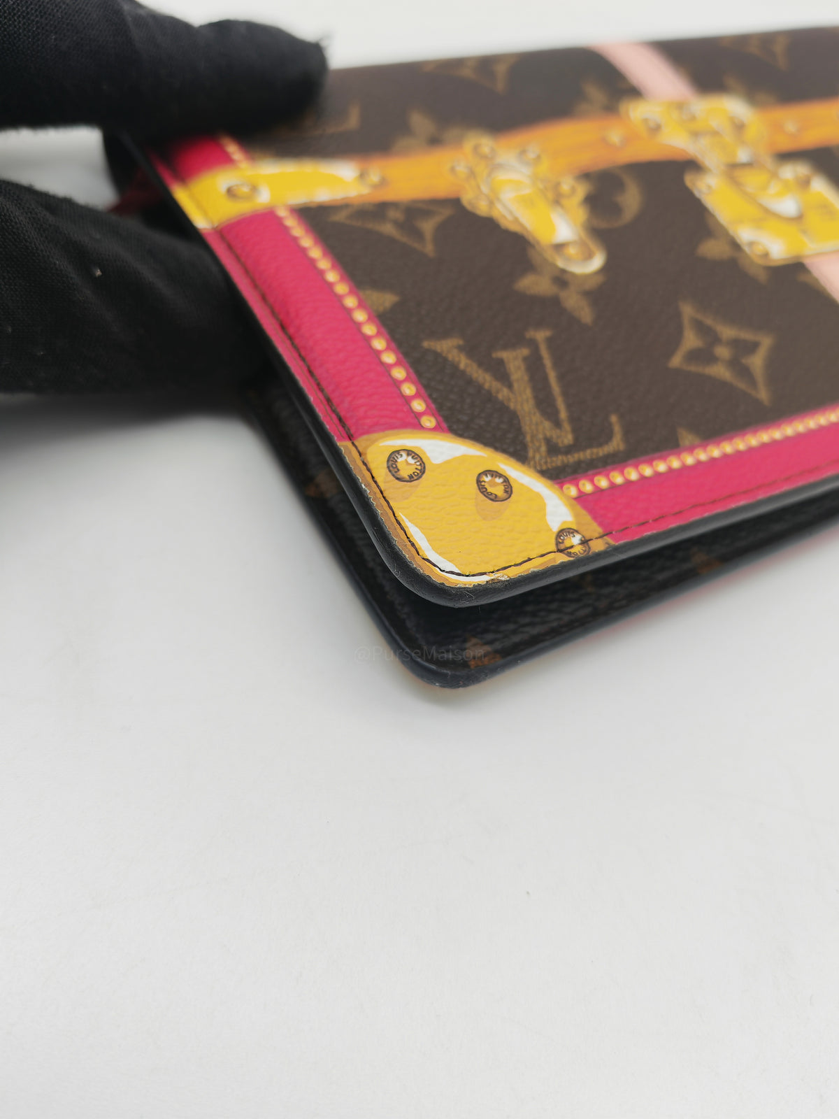 Louis Vuitton Summer Trunks Pochette Weekend Bag in Monogram Canvas and Gold Hardware (Datecode: UB1178)