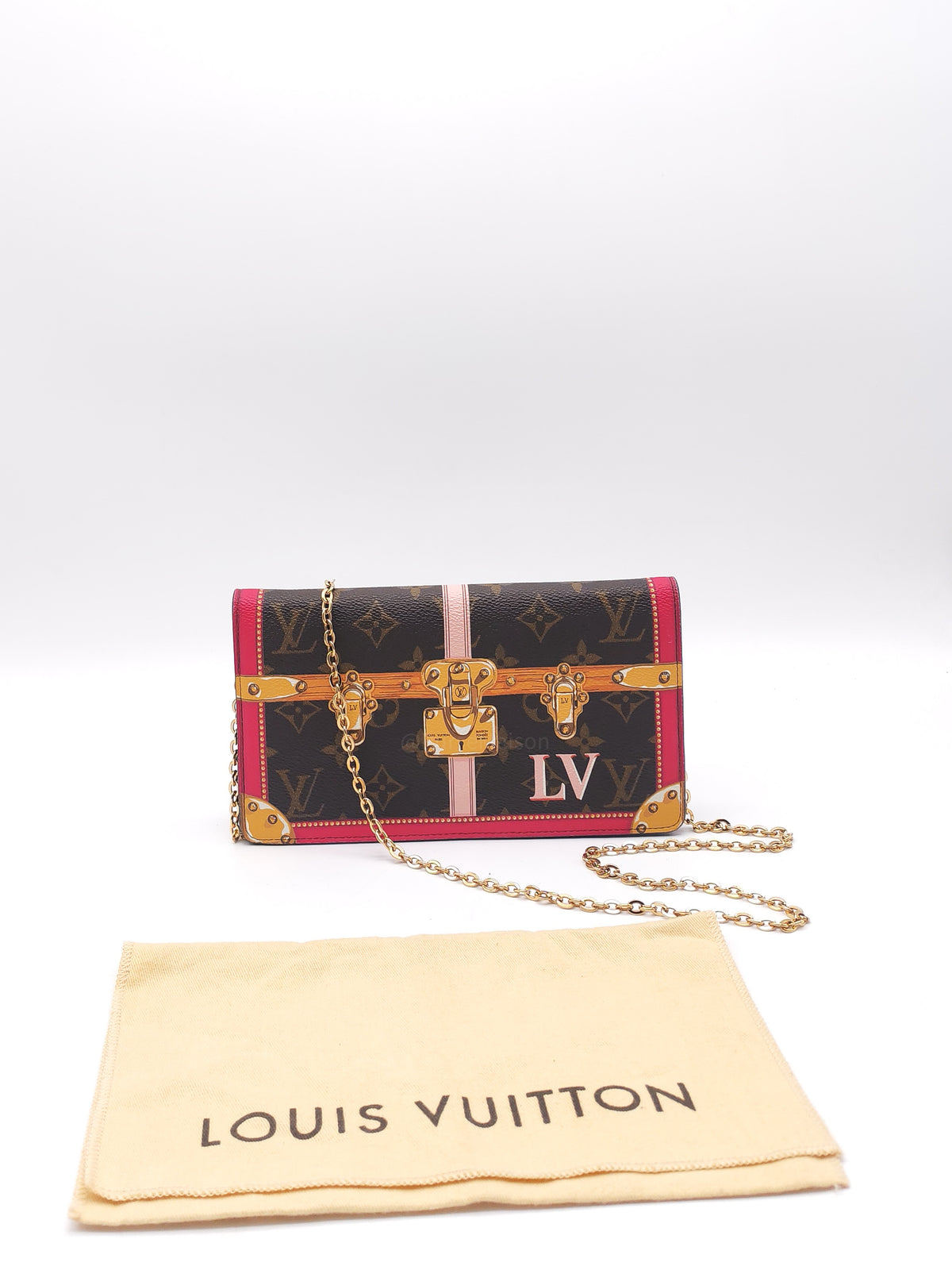 Louis Vuitton Summer Trunks Pochette Weekend Bag in Monogram Canvas and Gold Hardware (Datecode: UB1178)