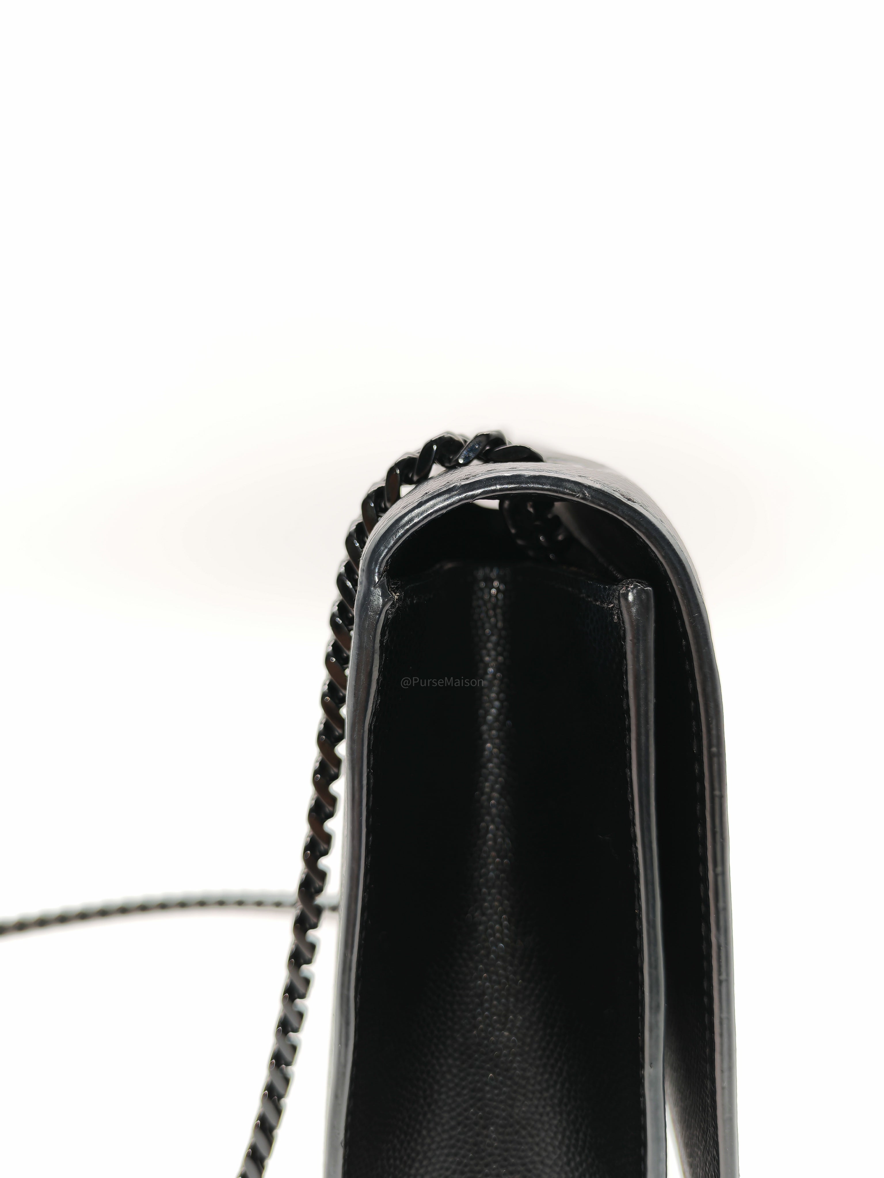 Saint Laurent Medium Kate Crossbody Bag in Black so Black Hardware | Purse Maison Luxury Bags Shop