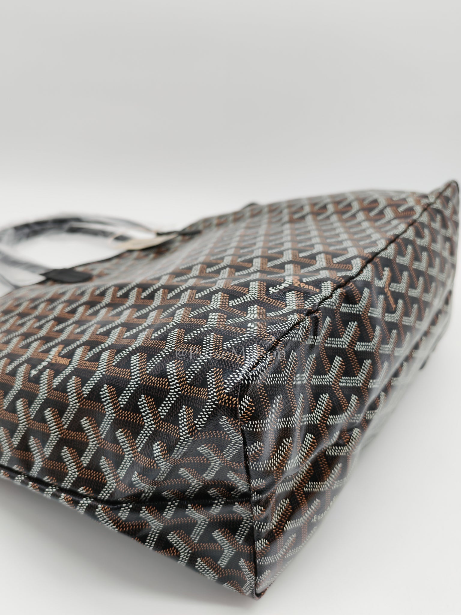 Saint Louis Black with Croc Universel Clip Charm in Goyardine Canvas Tote Bag | Purse Maison Luxury Bags Shop