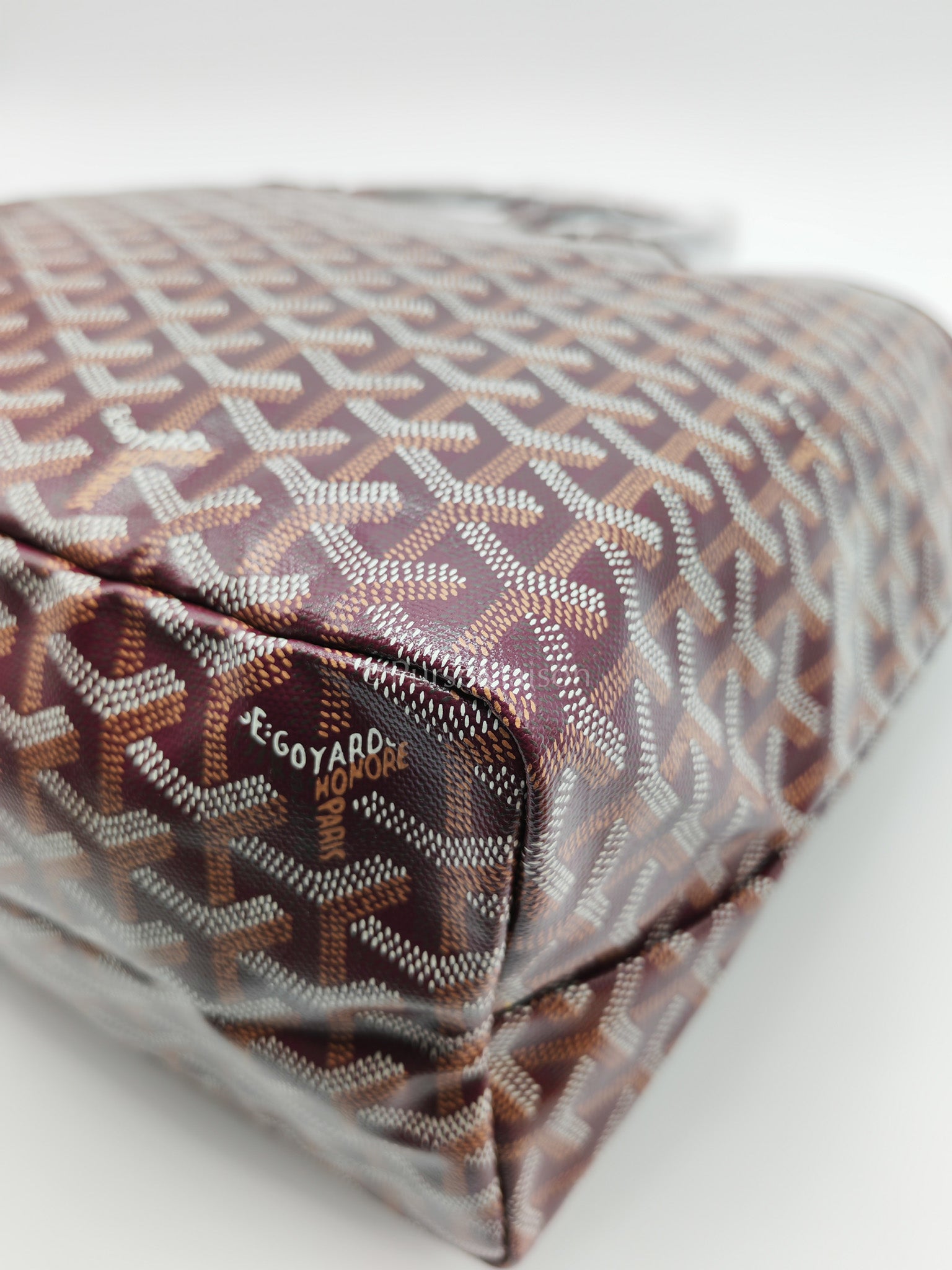 Saint Louis PM Bordeaux in Goyardine Canvas | Purse Maison Luxury Bags Shop