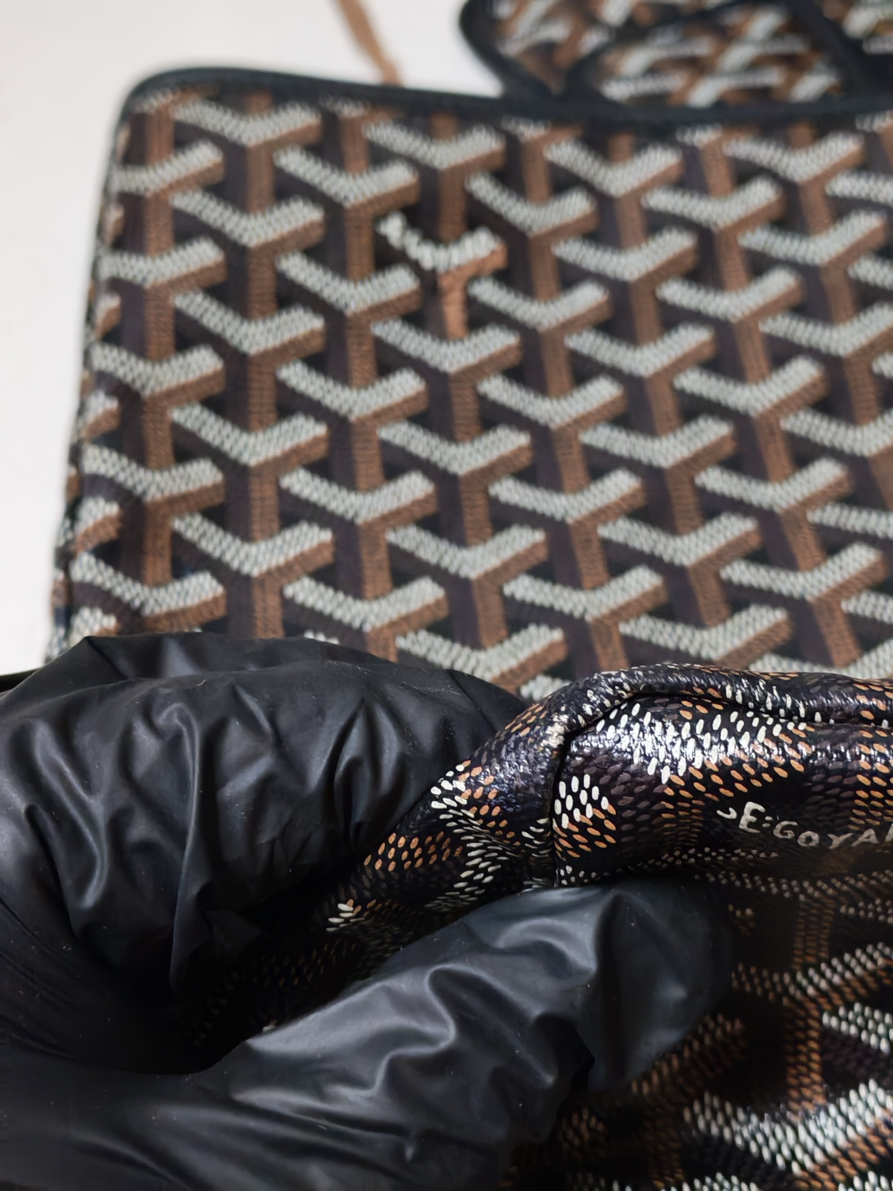 Saint Louis PM in Black Goyardine Canvas | Purse Maison Luxury Bags Shop