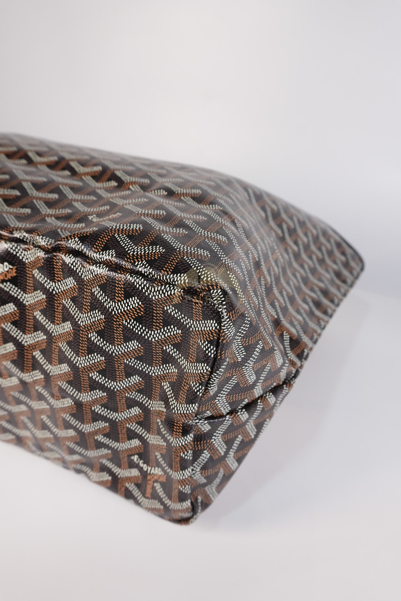 Saint Louis PM in Black Goyardine Canvas | Purse Maison Luxury Bags Shop