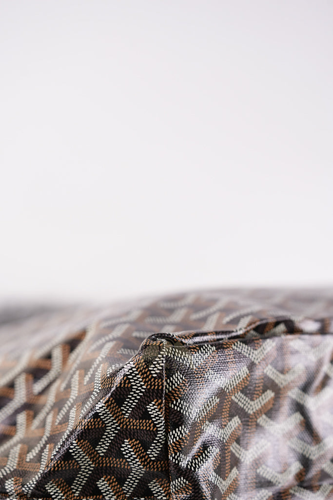 Saint Louis PM in Black Goyardine Canvas | Purse Maison Luxury Bags Shop