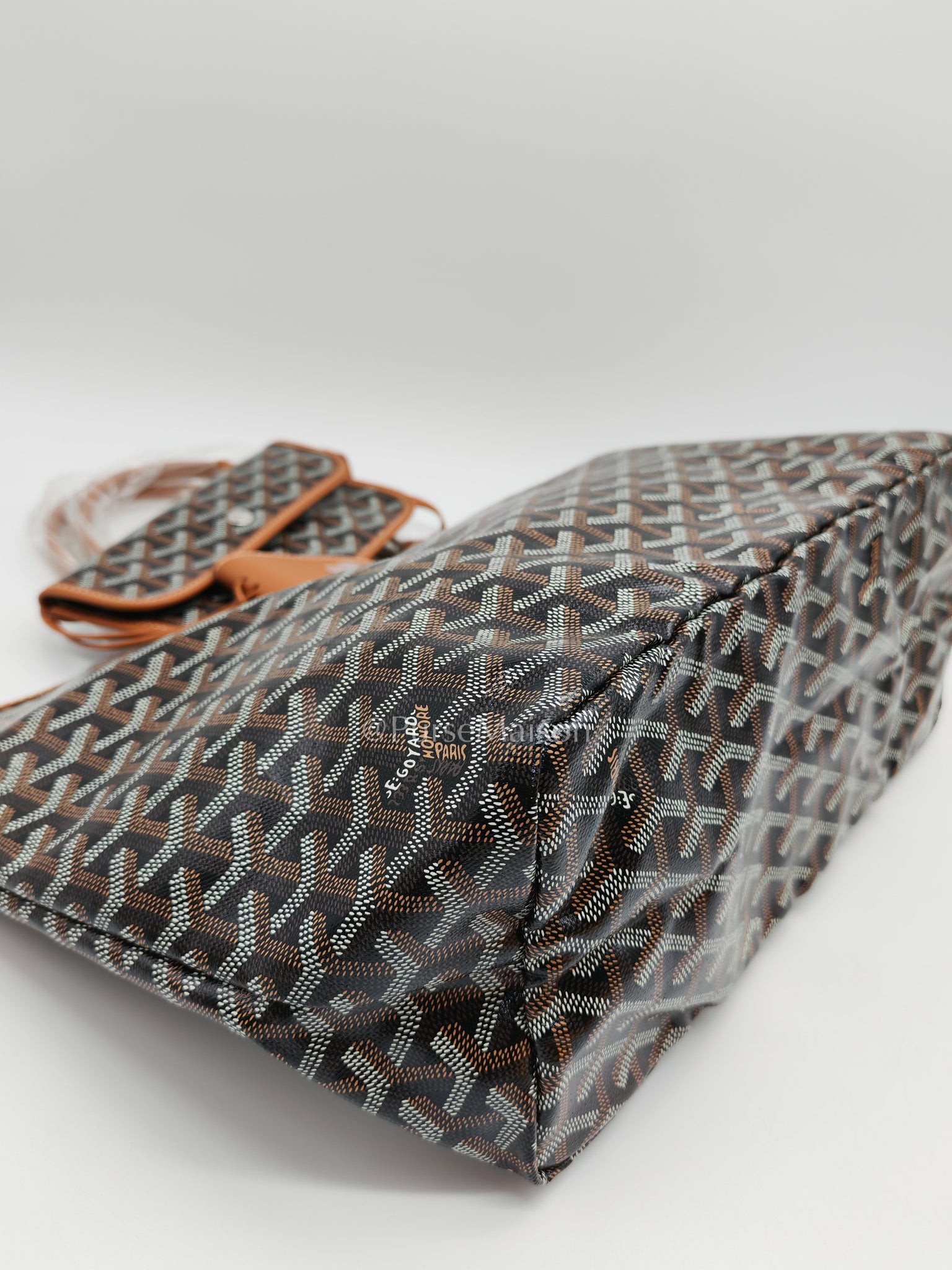Saint Louis PM Tan with Croc Universel Clip Charm in Goyardine Canvas Tote Bag | Purse Maison Luxury Bags Shop