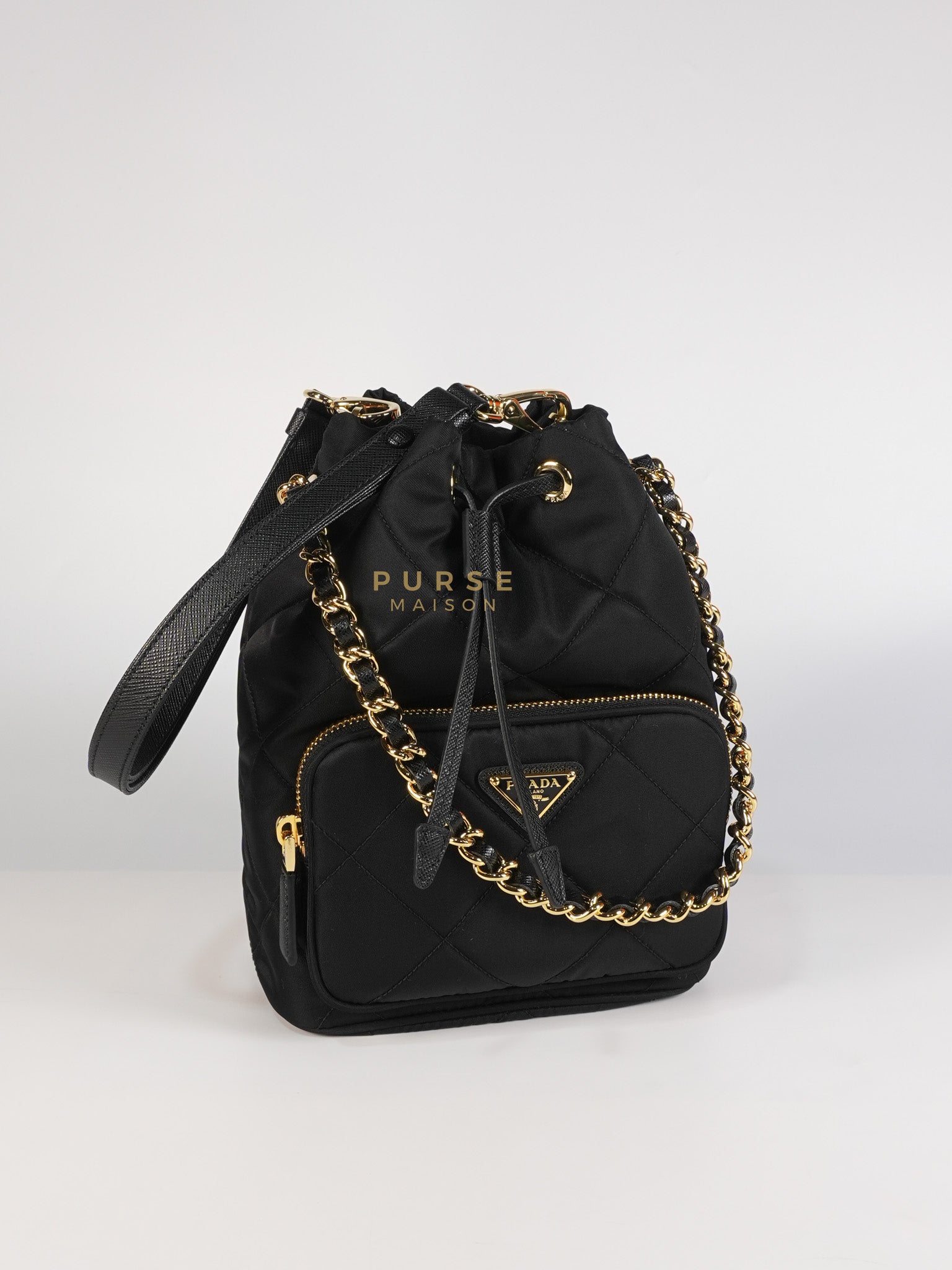 Secchiello in Tessuto Nero Nylon Bucket Bag | Purse Maison Luxury Bags Shop