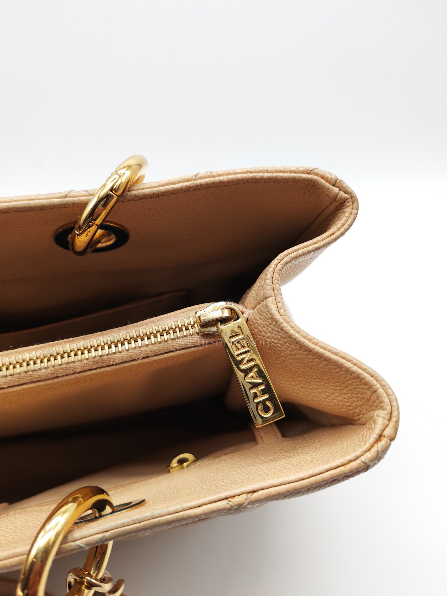 Grand Shopping Tote (GST) in Biege Quilted Caviar Leather & Gold Hardware Series 18