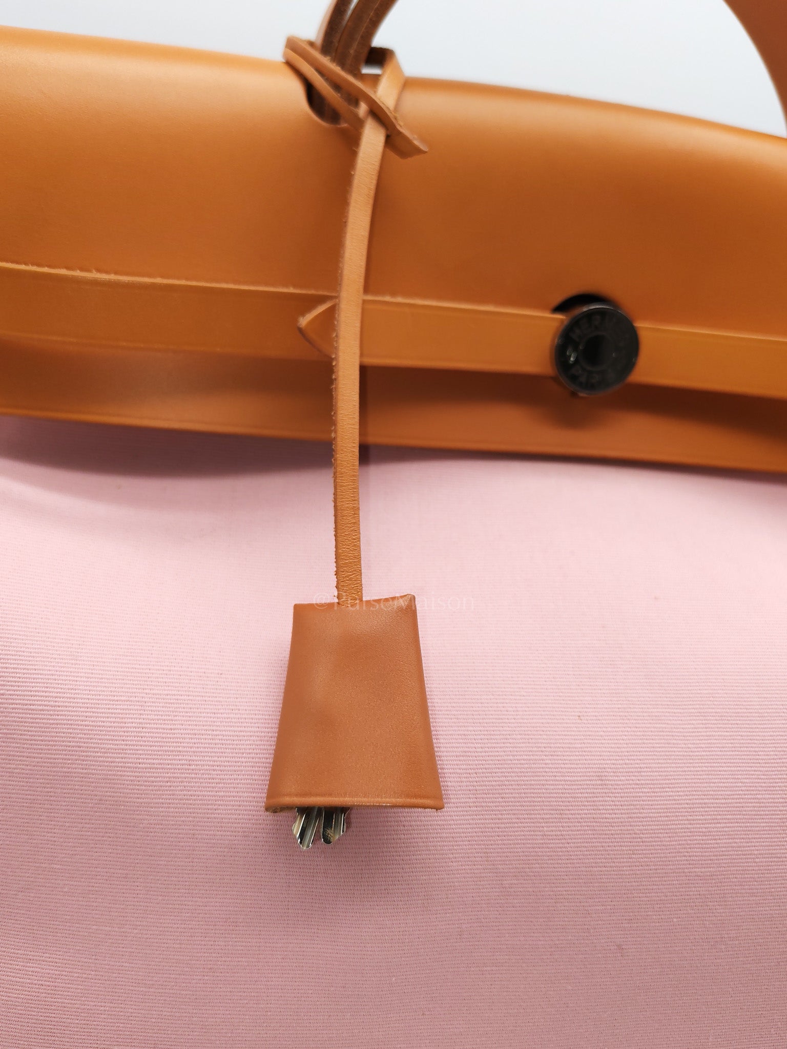 Herbag Zip 39 in Sakura Pink Palladium Hardware Stamp T(2016)