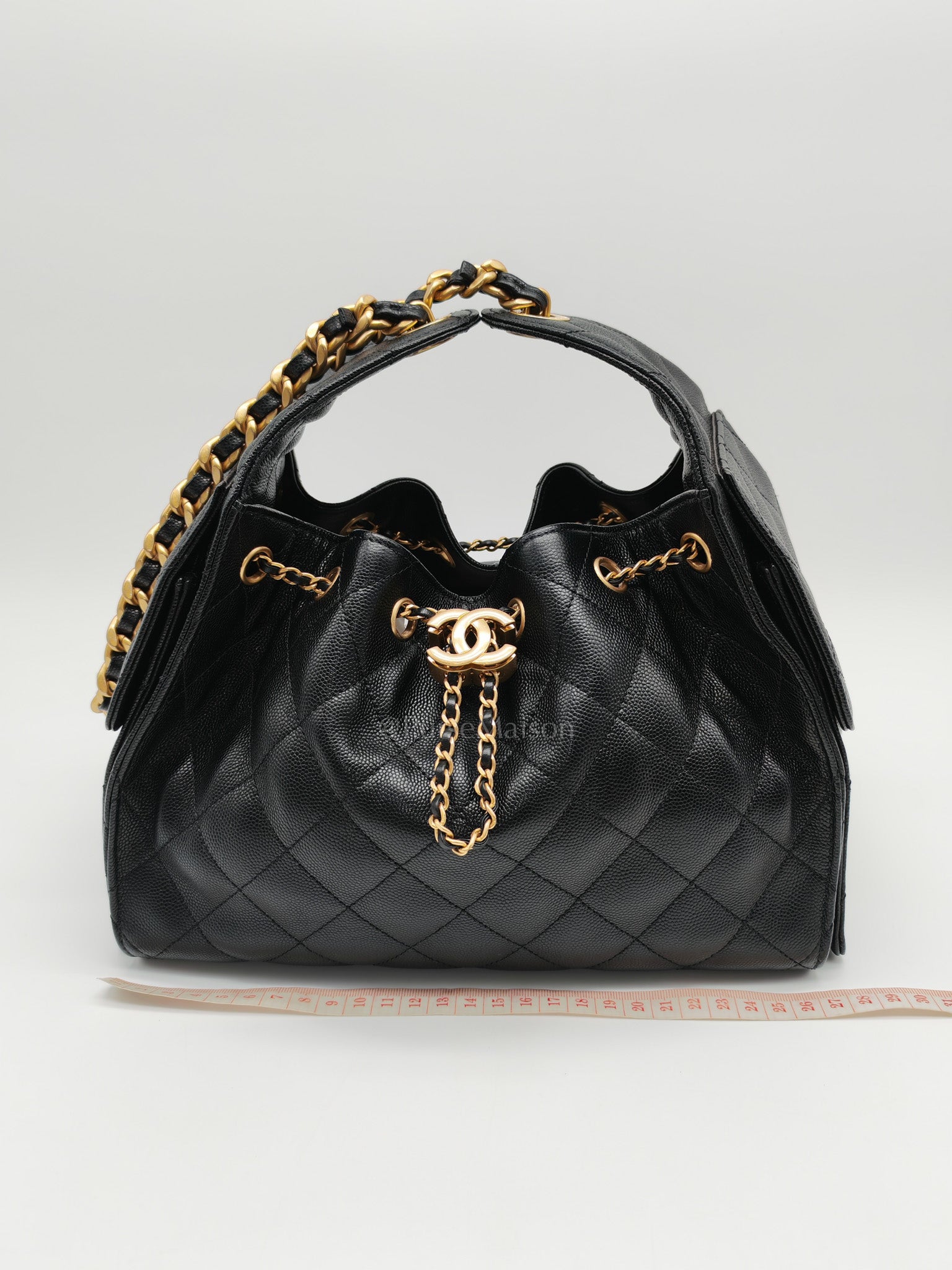 25 Small Shoulder Bag in Black Caviar Leather & Aged Gold Hardware (Microchip)