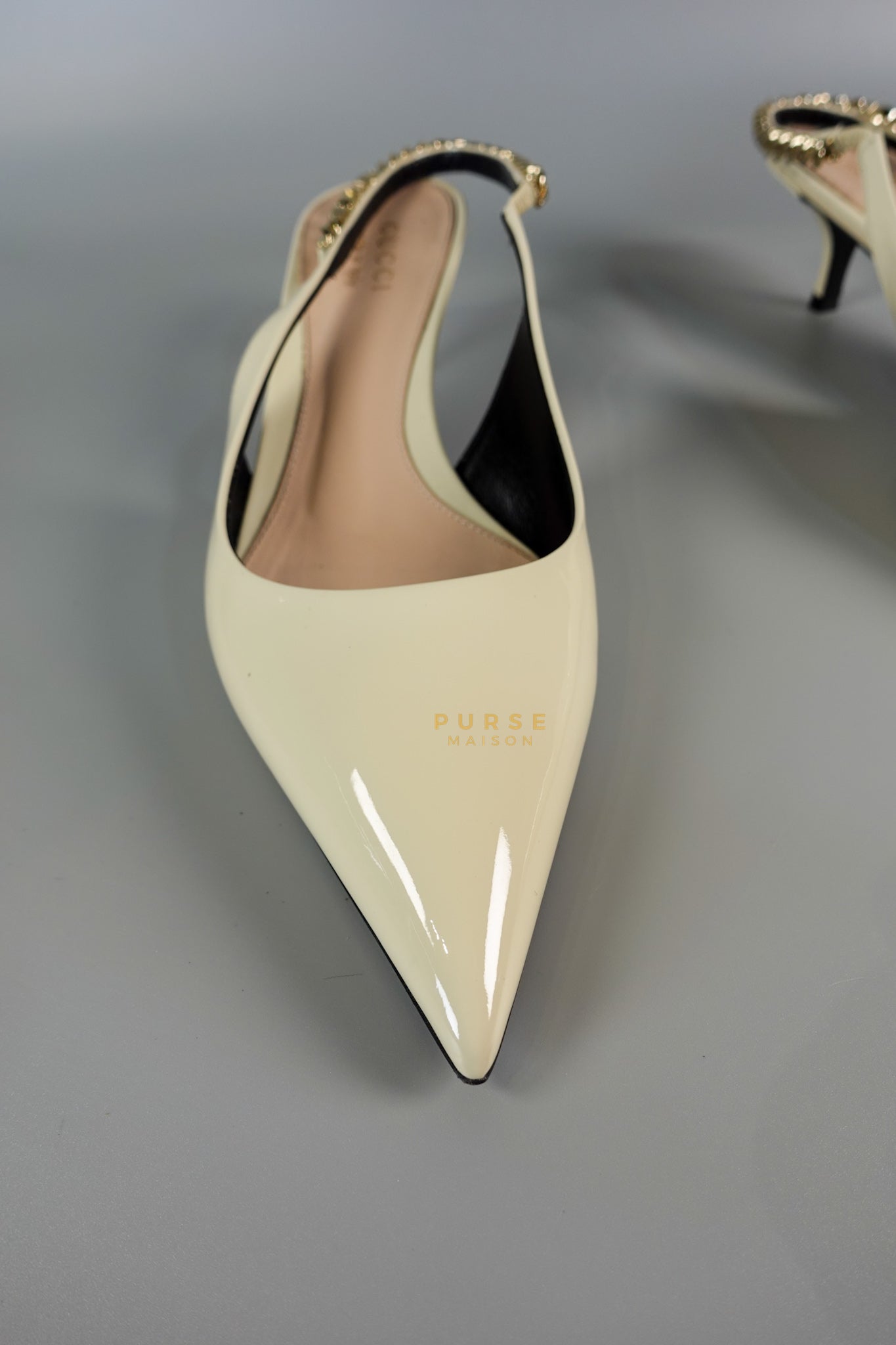 Signoria Slingback Pumps in White Size 39 EU (26 cm) | Purse Maison Luxury Bags Shop