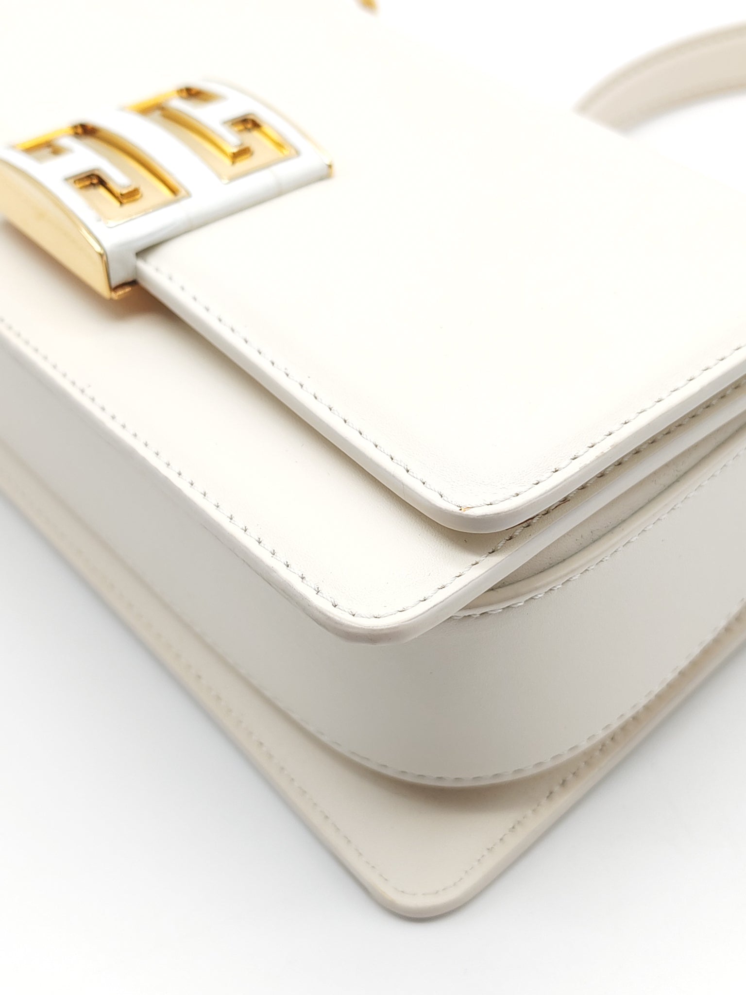 Small 4G Sliding Chain Ivory White Shoulder Bag | Purse Maison Luxury Bags Shop