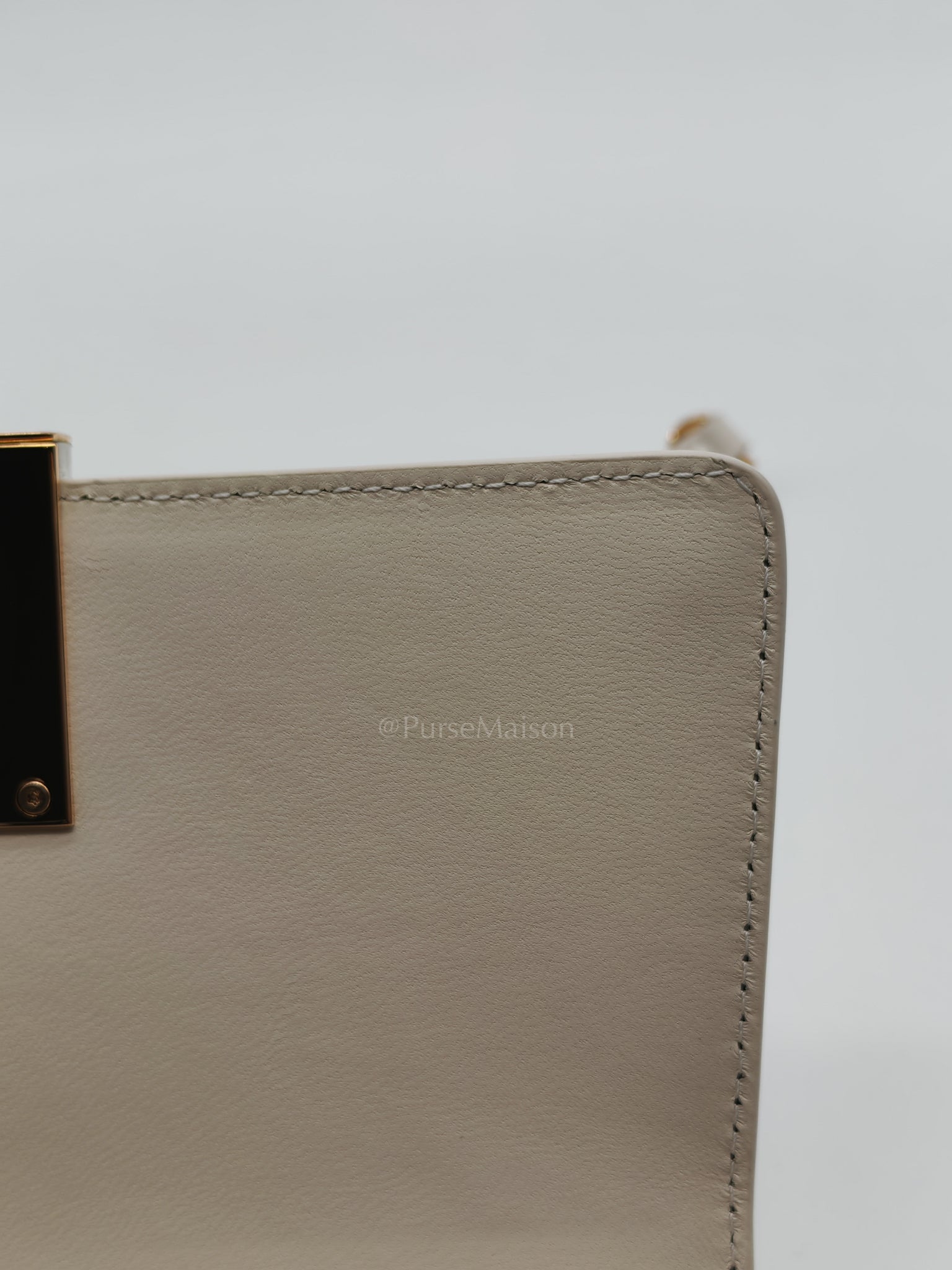 Small 4G Sliding Chain Ivory White Shoulder Bag | Purse Maison Luxury Bags Shop