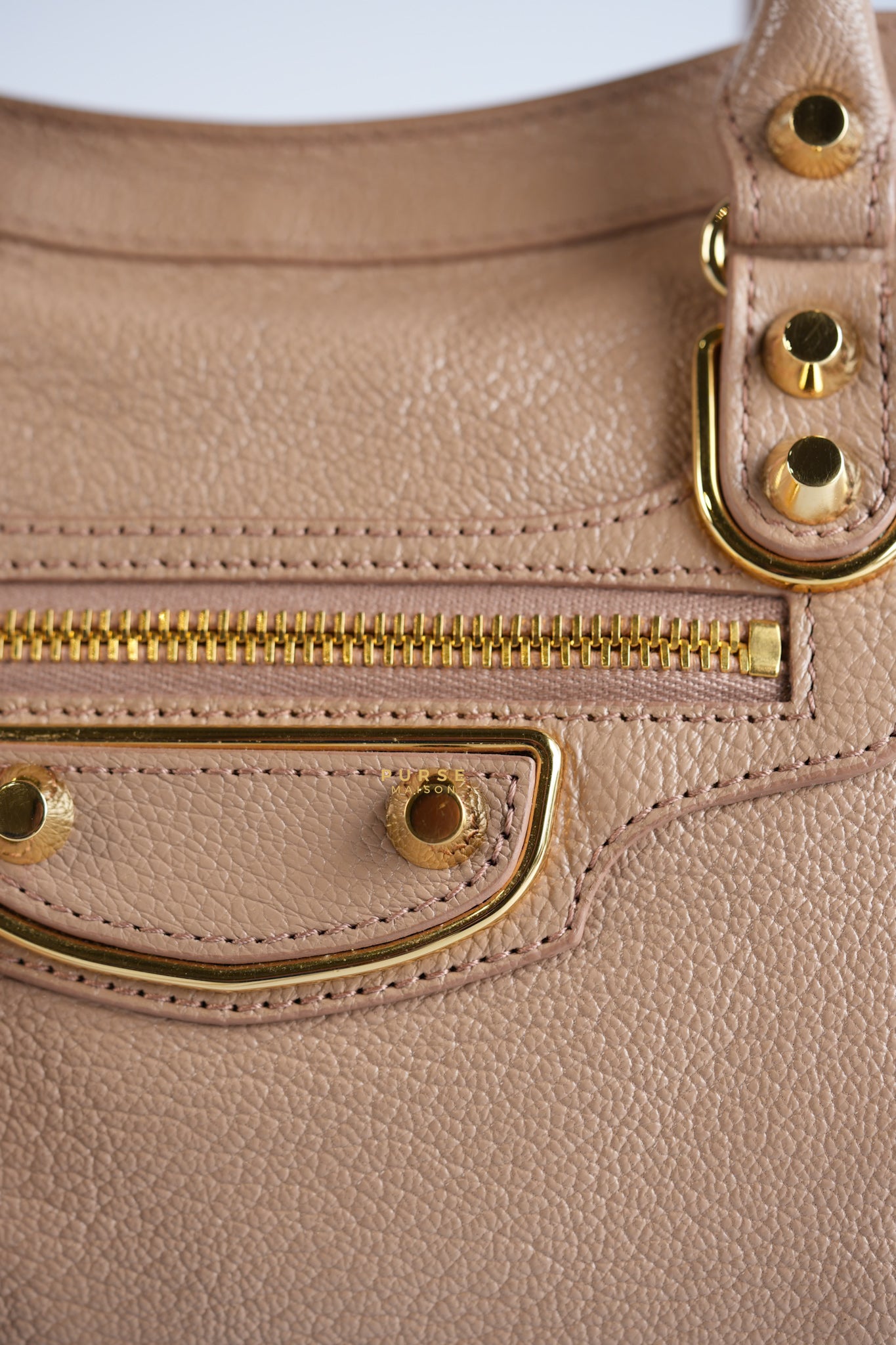 Small Classic City Sahara Beige Metallic Edge Crossbody Bag | Purse Maison Luxury Bags Shop
