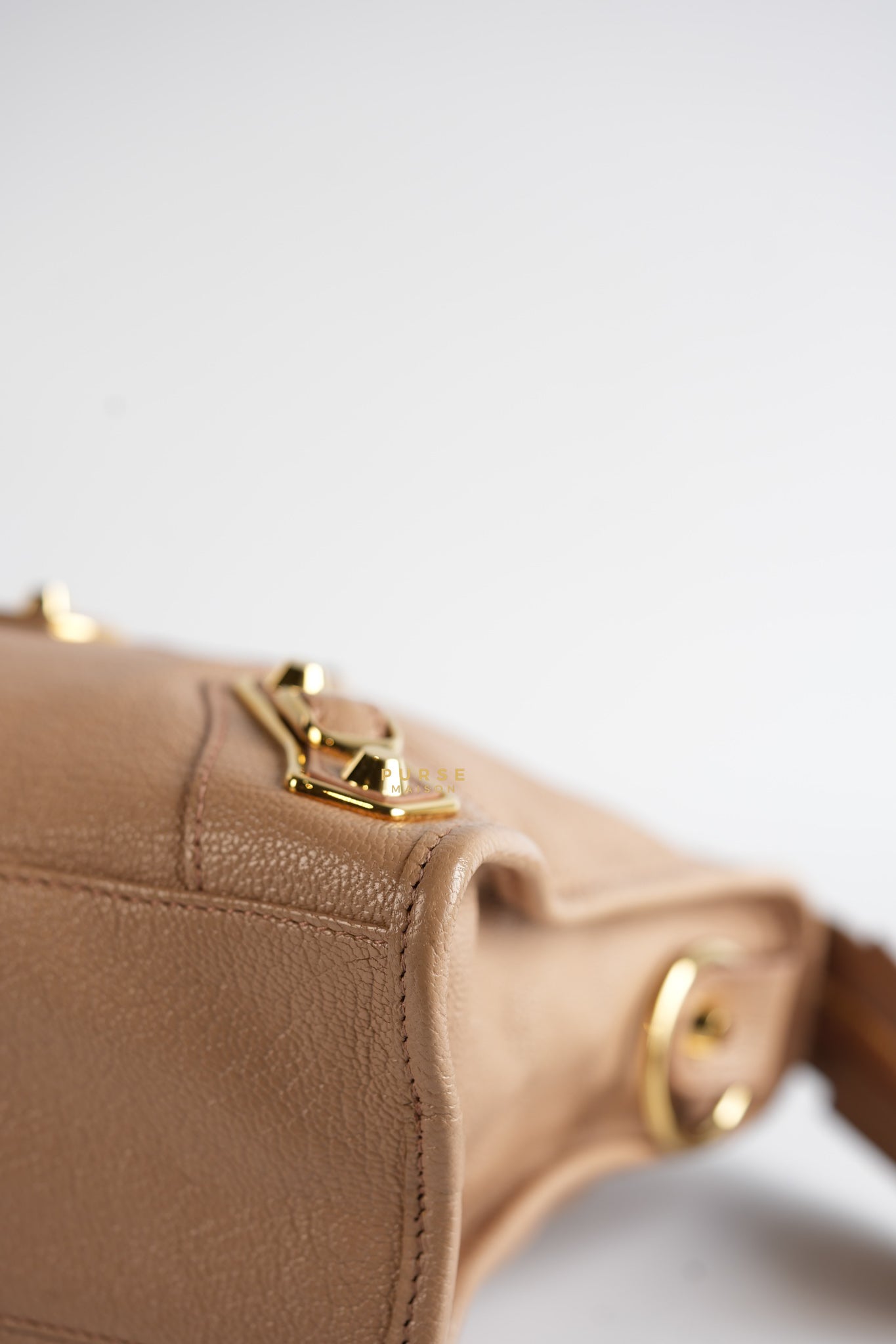Small Classic City Sahara Beige Metallic Edge Crossbody Bag | Purse Maison Luxury Bags Shop