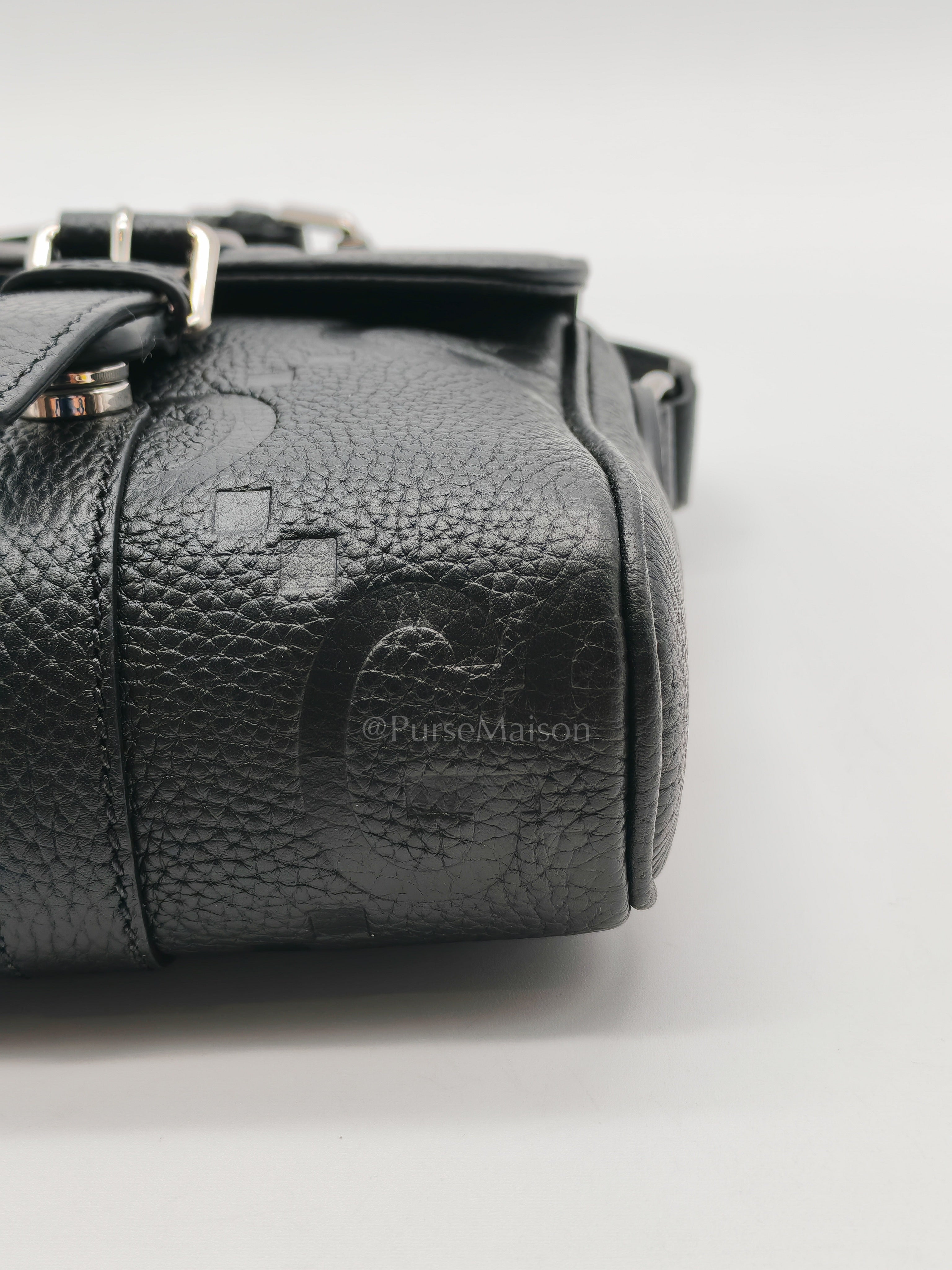 Small Jumbo GG Messenger Bag in Black Grained Calfskin Leather & Silver Hardware | Purse Maison Luxury Bags Shop