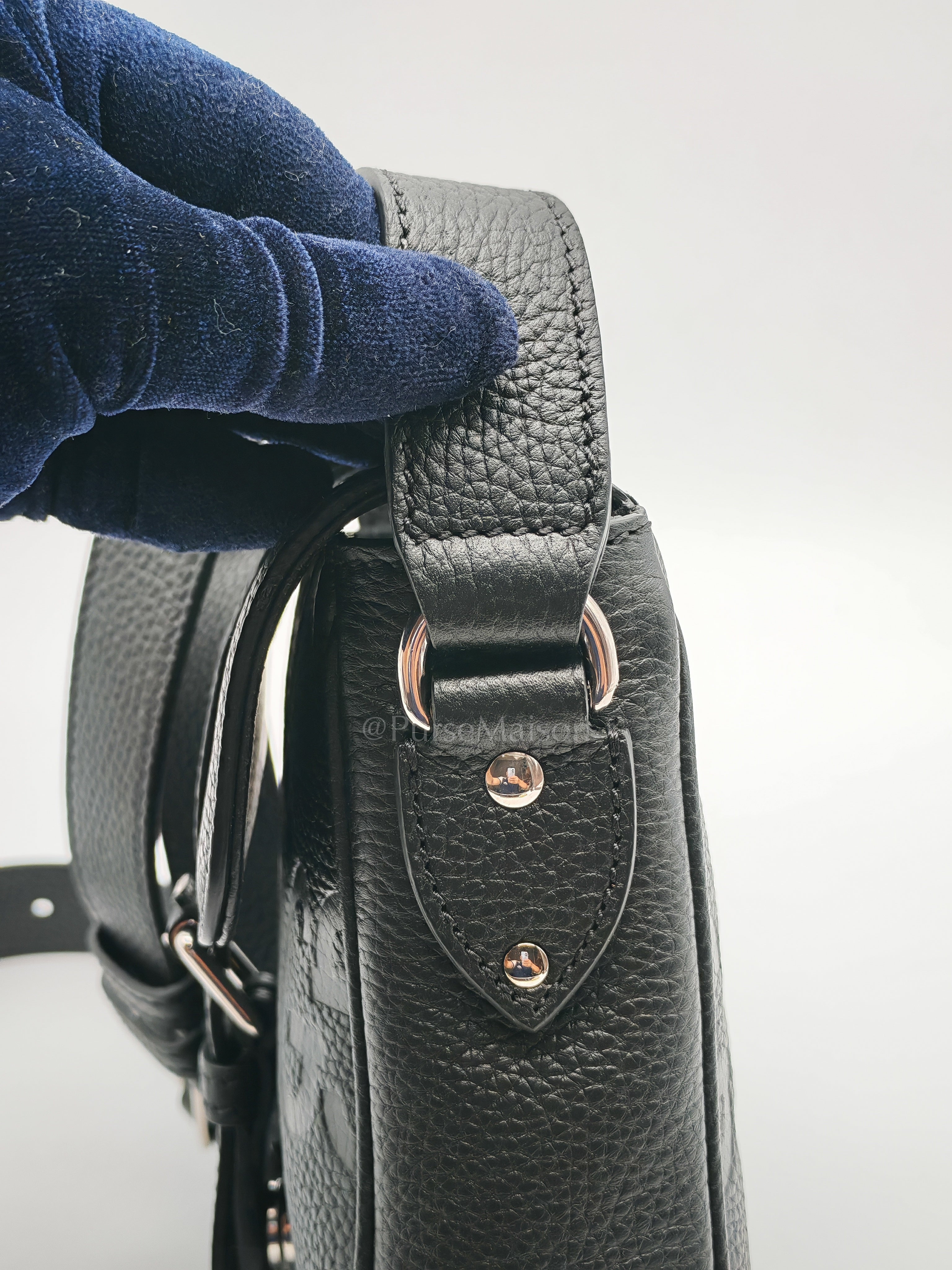 Small Jumbo GG Messenger Bag in Black Grained Calfskin Leather & Silver Hardware | Purse Maison Luxury Bags Shop