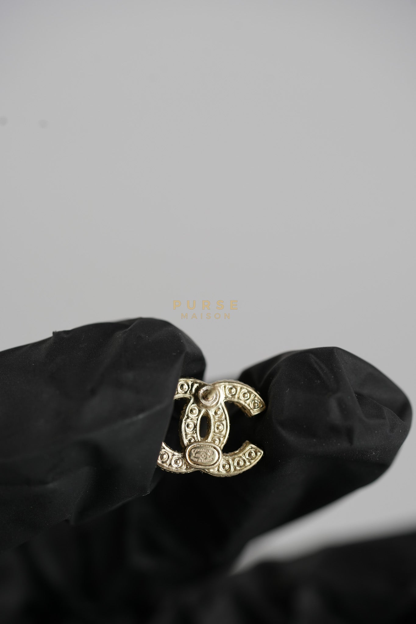 Small CC Pearl Stud Earrings in Light Gold