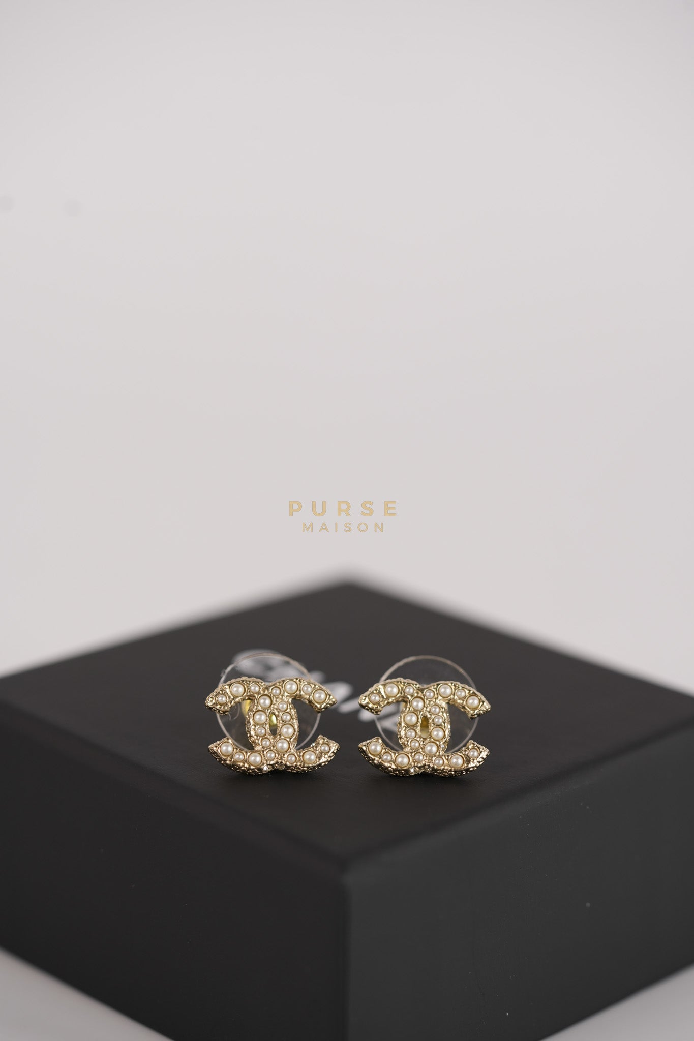 Small CC Pearl Stud Earrings in Light Gold