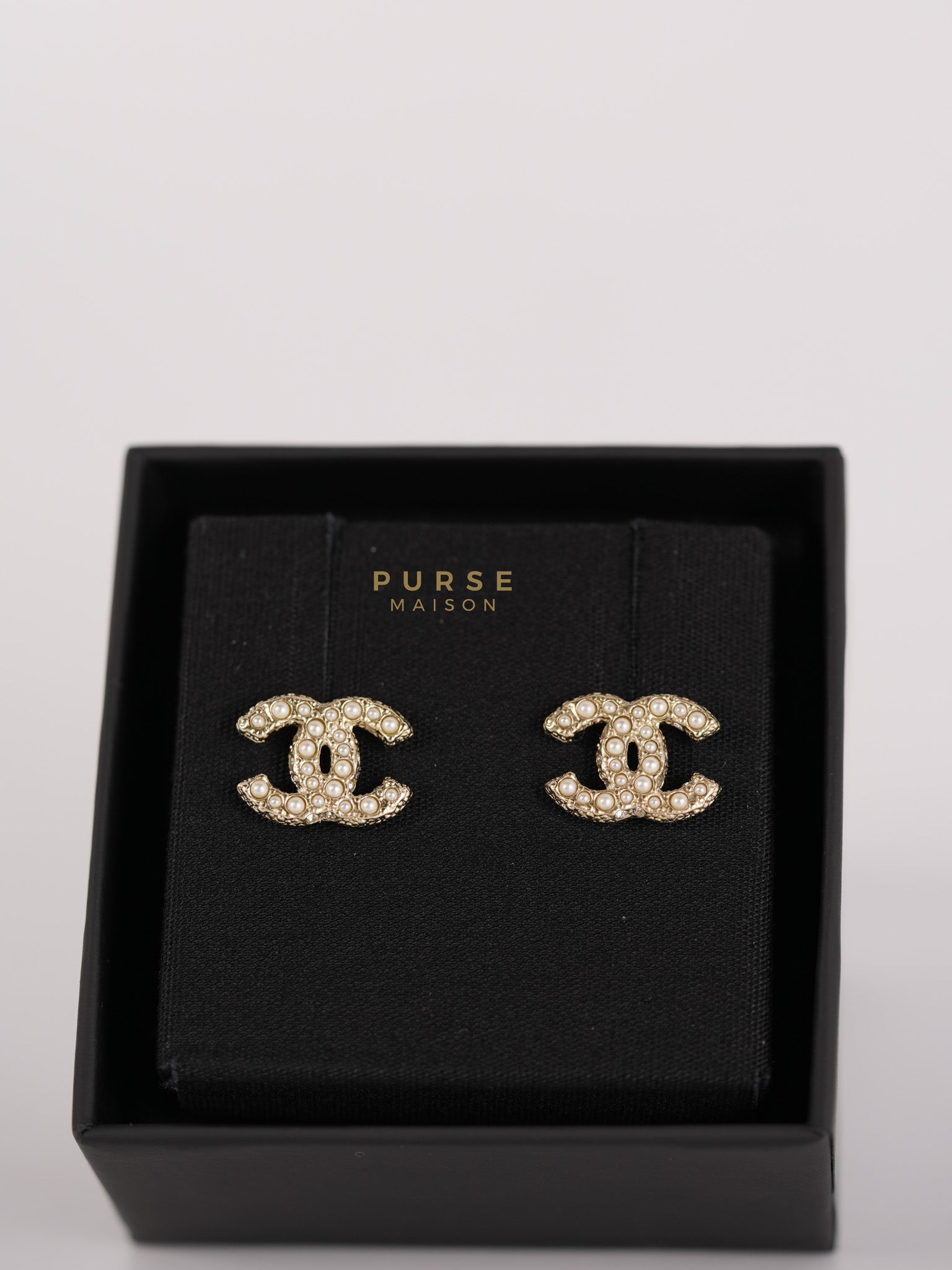Small CC Pearl Stud Earrings in Light Gold