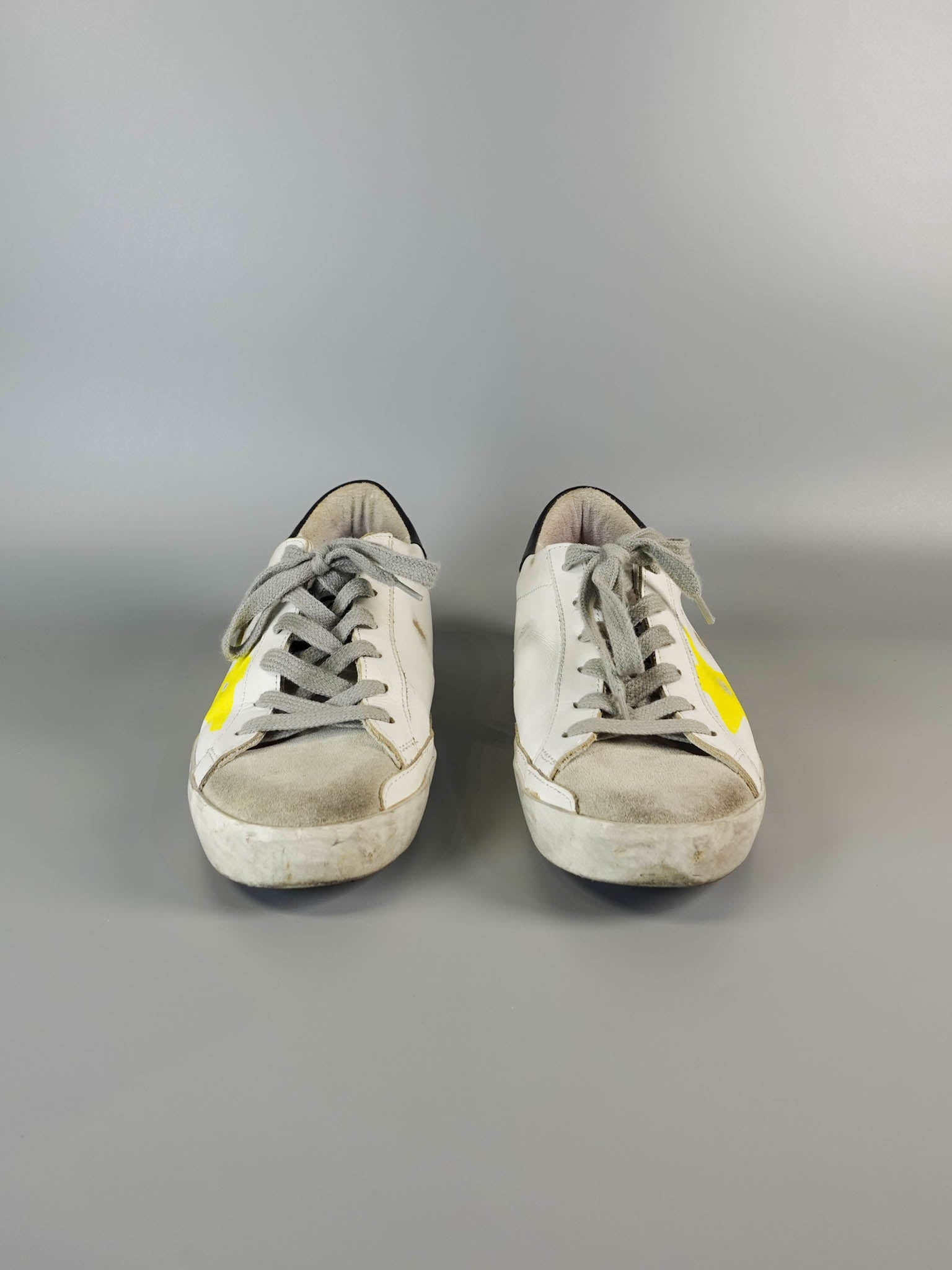 Sneakers Superstar White Leather-Yellow Painted Star Signature Size 37 EU (25cm) | Purse Maison Luxury Bags Shop