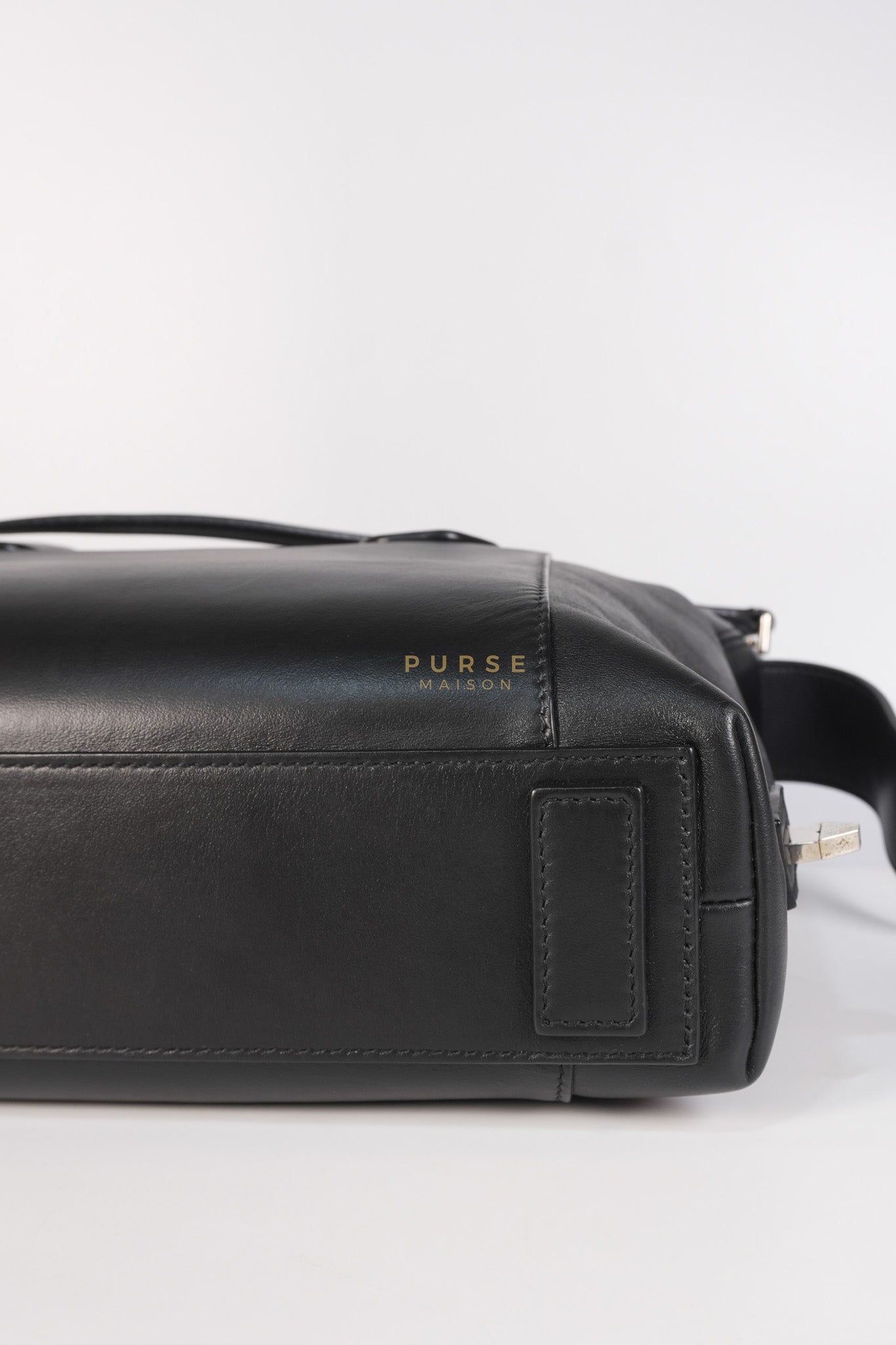 Soft Antigona Medium Tote Bag in Black Smooth Calfskin Leather | Purse Maison Luxury Bags Shop