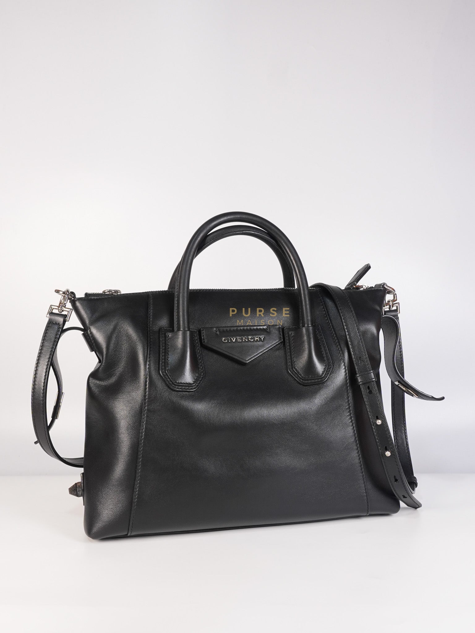 Soft Antigona Medium Tote Bag in Black Smooth Calfskin Leather | Purse Maison Luxury Bags Shop