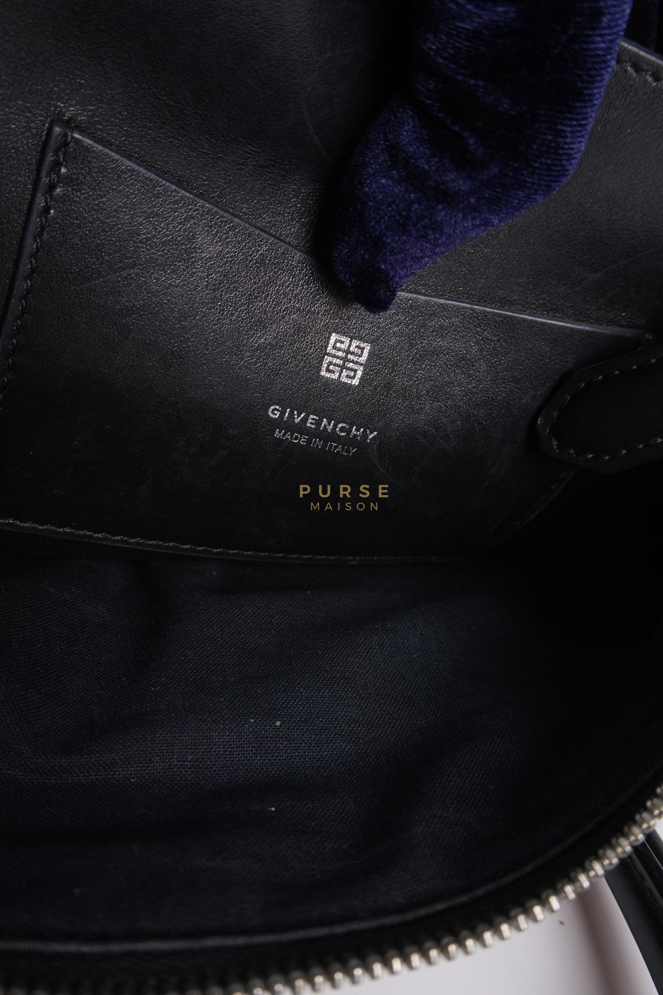 Soft Antigona Medium Tote Bag in Black Smooth Calfskin Leather | Purse Maison Luxury Bags Shop