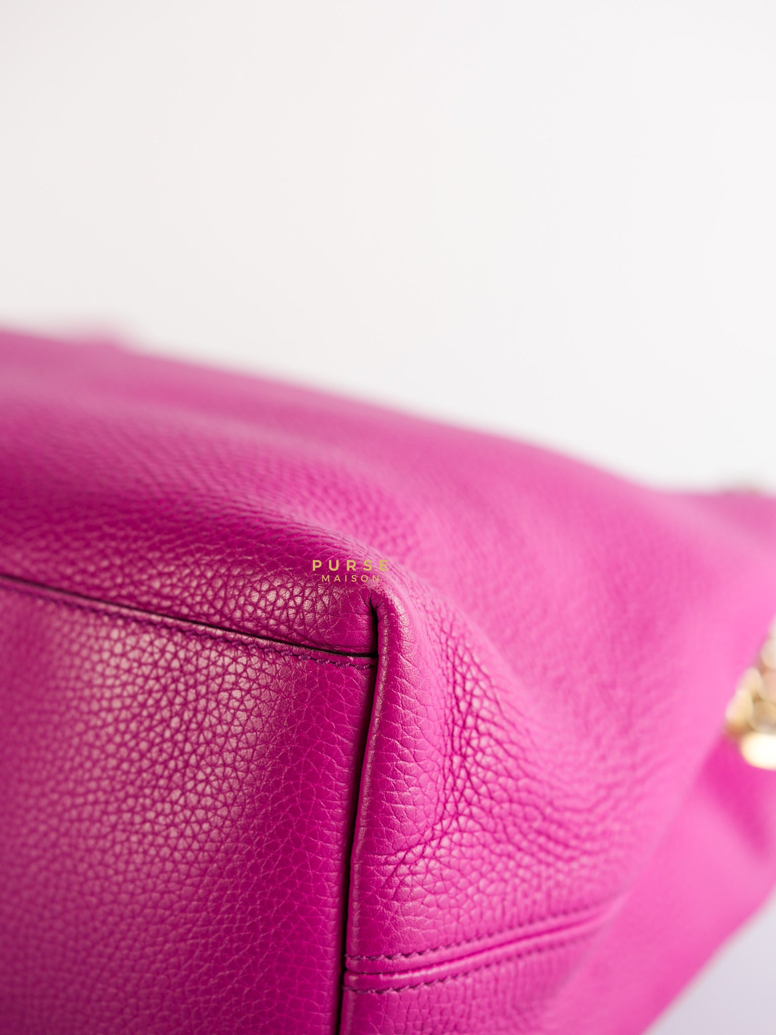 Soho Chain Fuchsia Pink Pebbles Leather Tote | Purse Maison Luxury Bags Shop