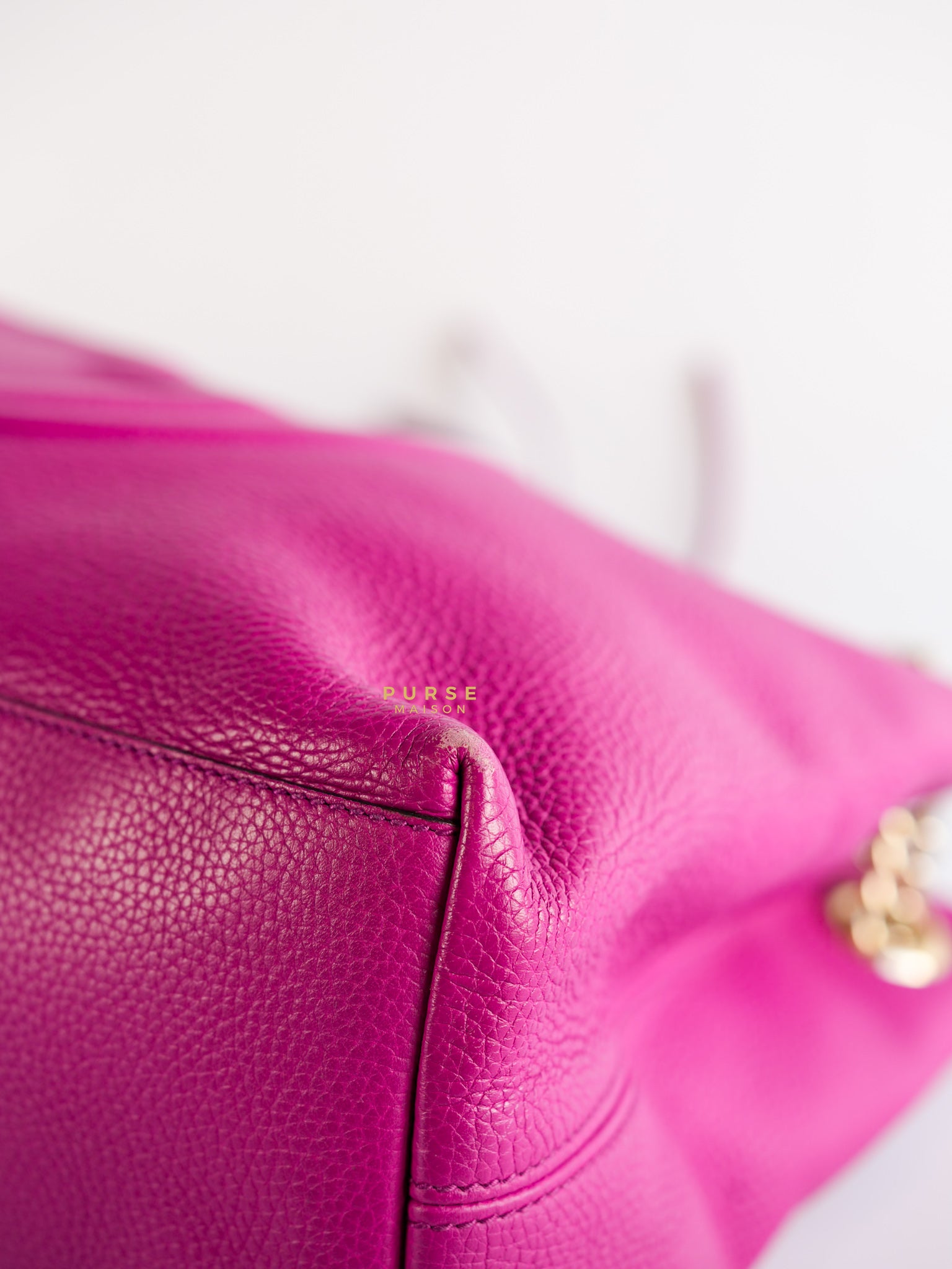 Soho Chain Fuchsia Pink Pebbles Leather Tote | Purse Maison Luxury Bags Shop