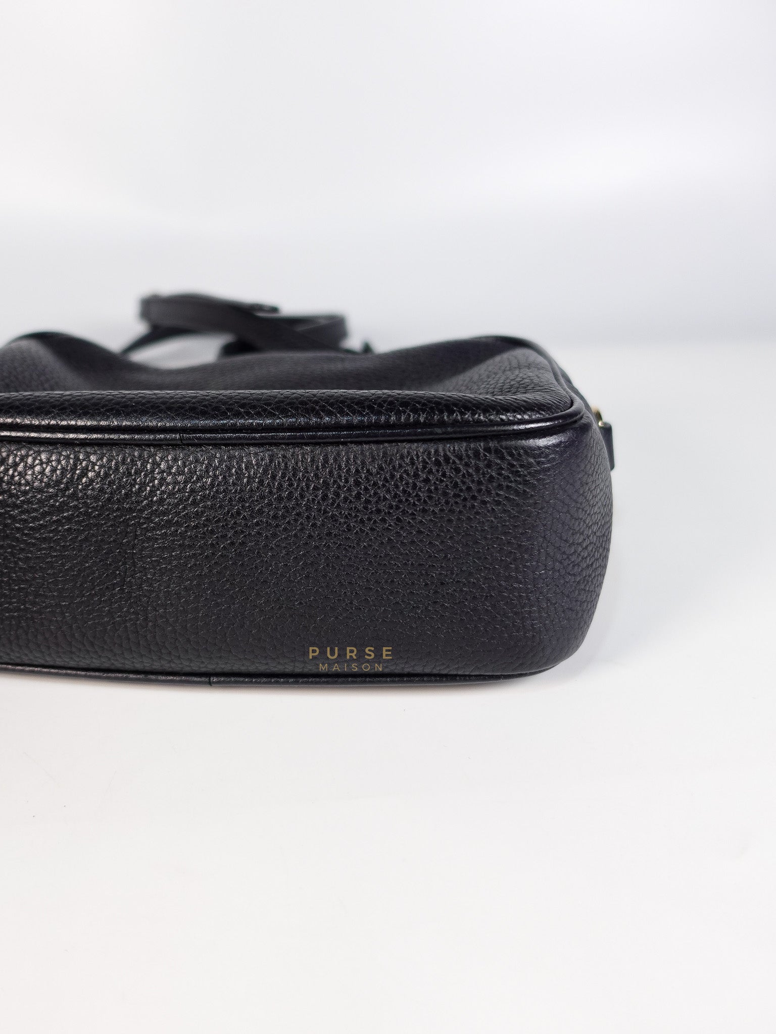 Soho Shoulder Bag Small in Black Gold Hardware | Purse Maison Luxury Bags Shop