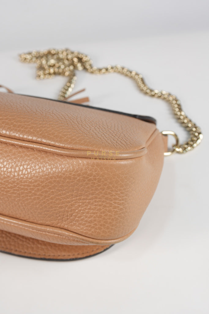 Soho Disco Long Flap Sling Tassel Bag in Beige Grained Calfskin Leather | Purse Maison Luxury Bags Shop