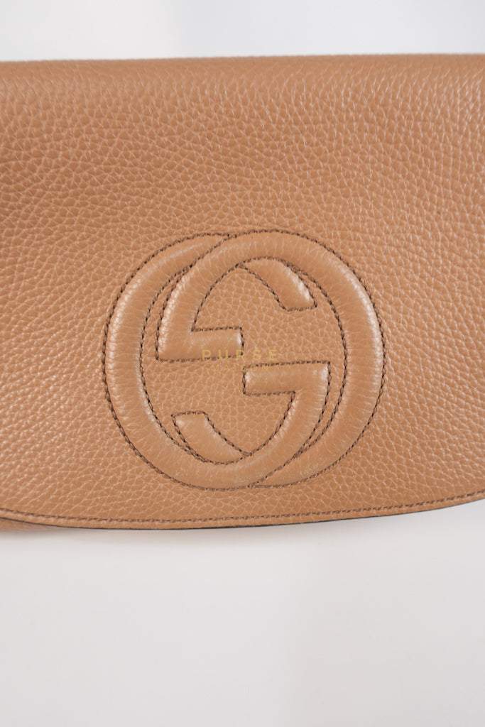 Soho Disco Long Flap Sling Tassel Bag in Beige Grained Calfskin Leather | Purse Maison Luxury Bags Shop