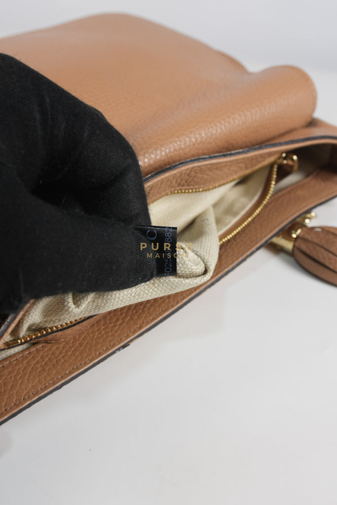 Soho Disco Long Flap Sling Tassel Bag in Beige Grained Calfskin Leather | Purse Maison Luxury Bags Shop