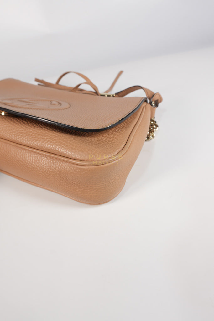 Soho Disco Long Flap Sling Tassel Bag in Beige Grained Calfskin Leather | Purse Maison Luxury Bags Shop